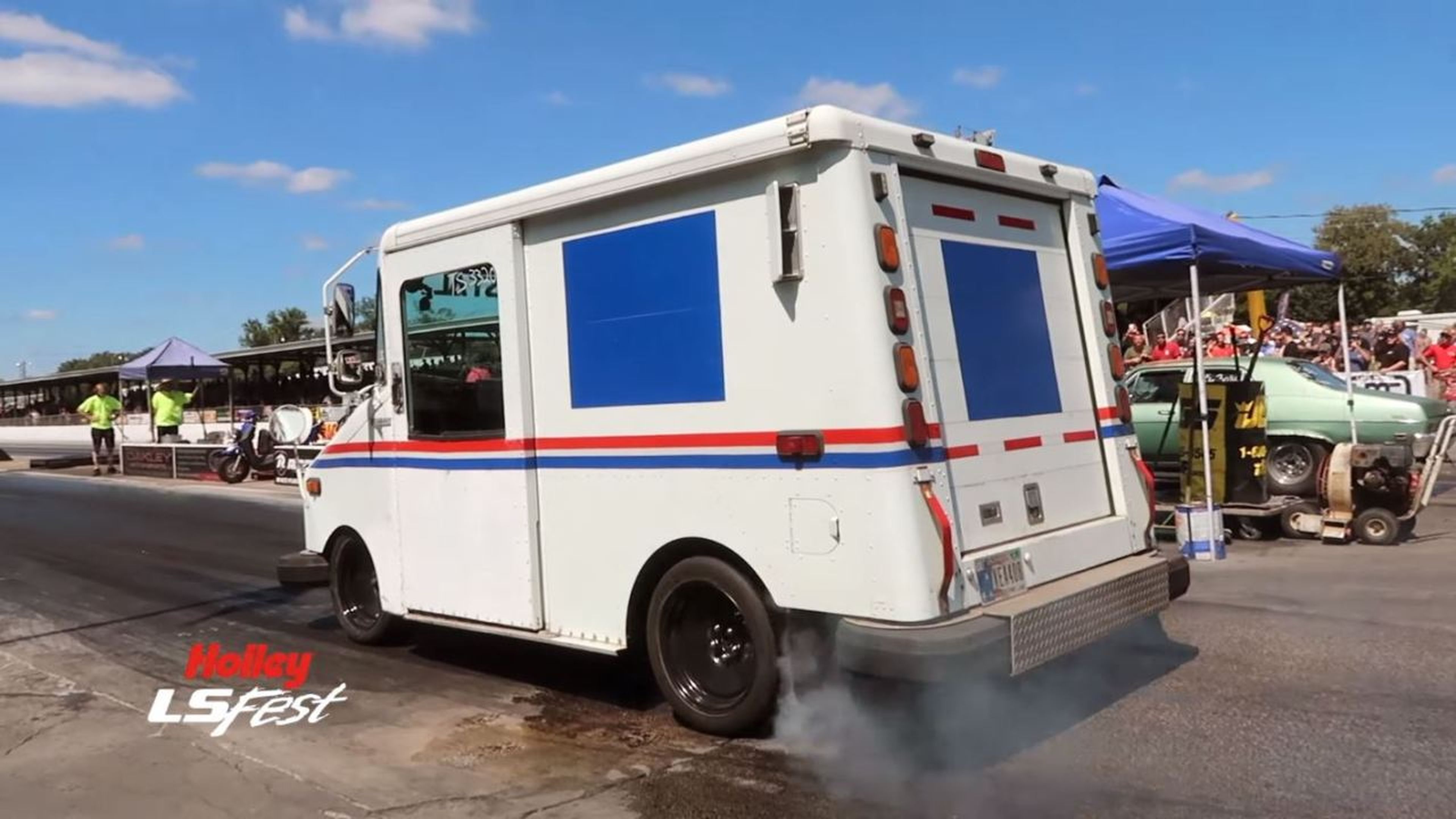 camión reparto postal V8