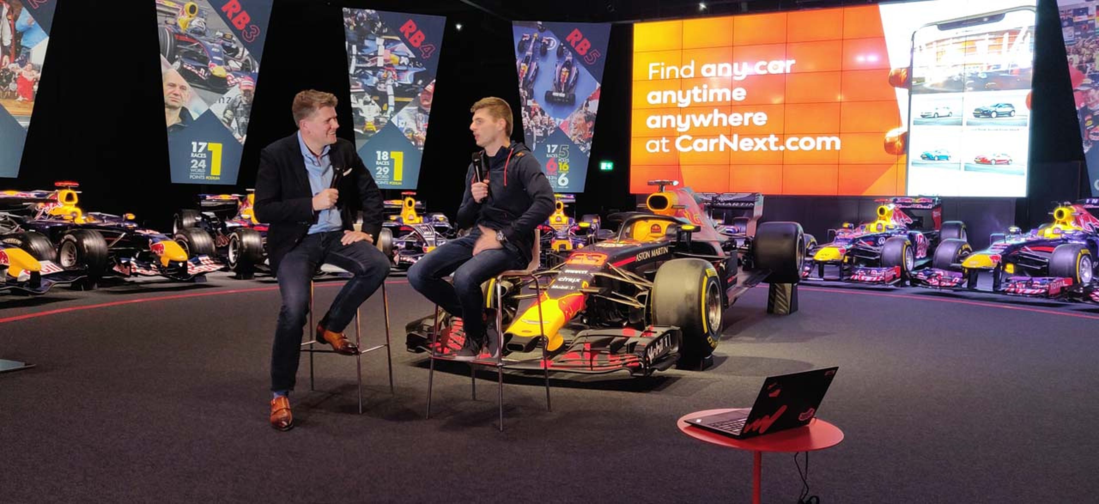 Entrevista con Verstappen en la sede de Red Bull Racing