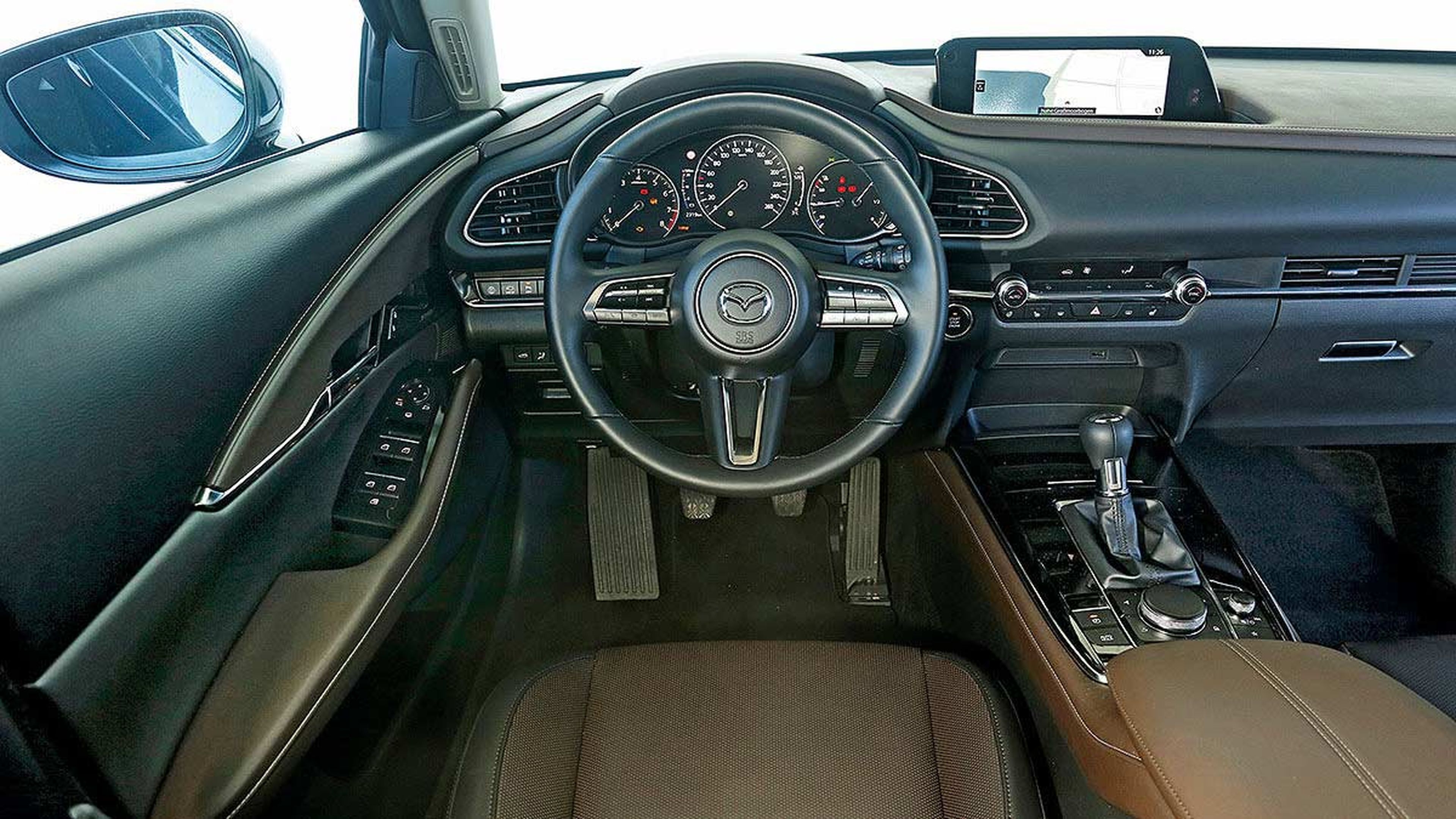 Cockpit del Mazda CX-30