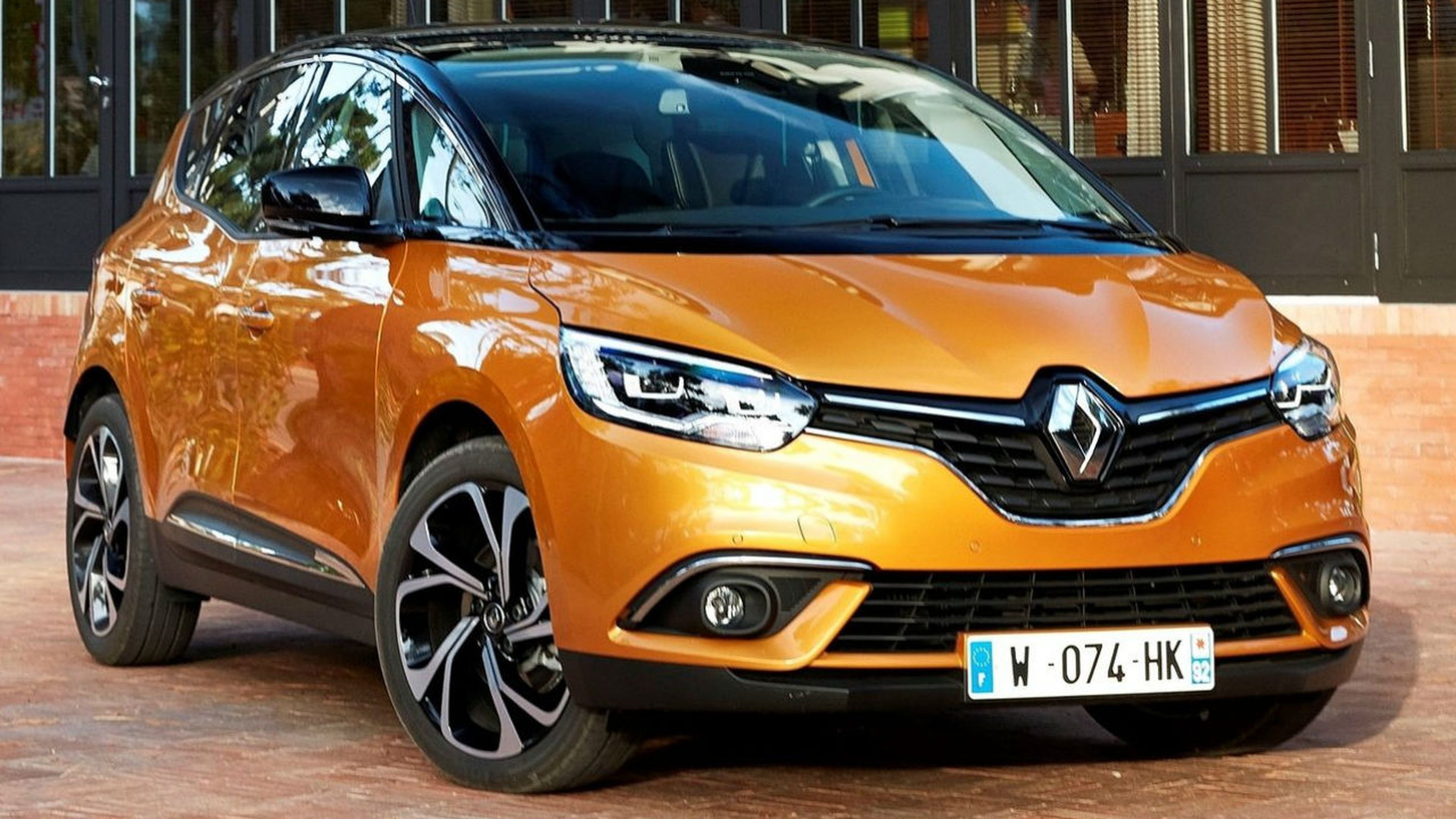El Renault Scénic ofrece de serie unas llantas de 20 pulgadas.