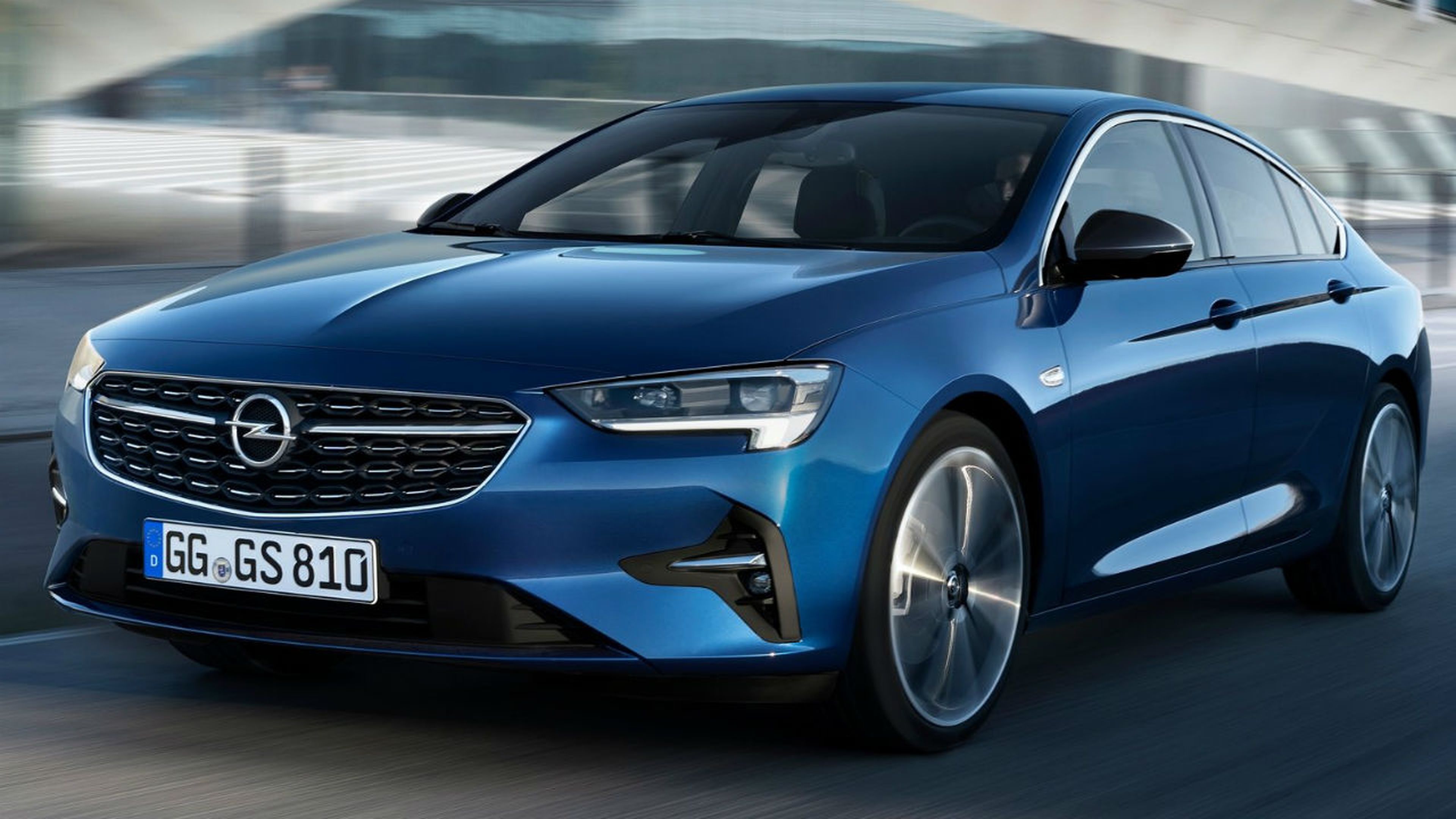 El Opel Insignia está pendiente de lanzar al mercado su última puesta al día.