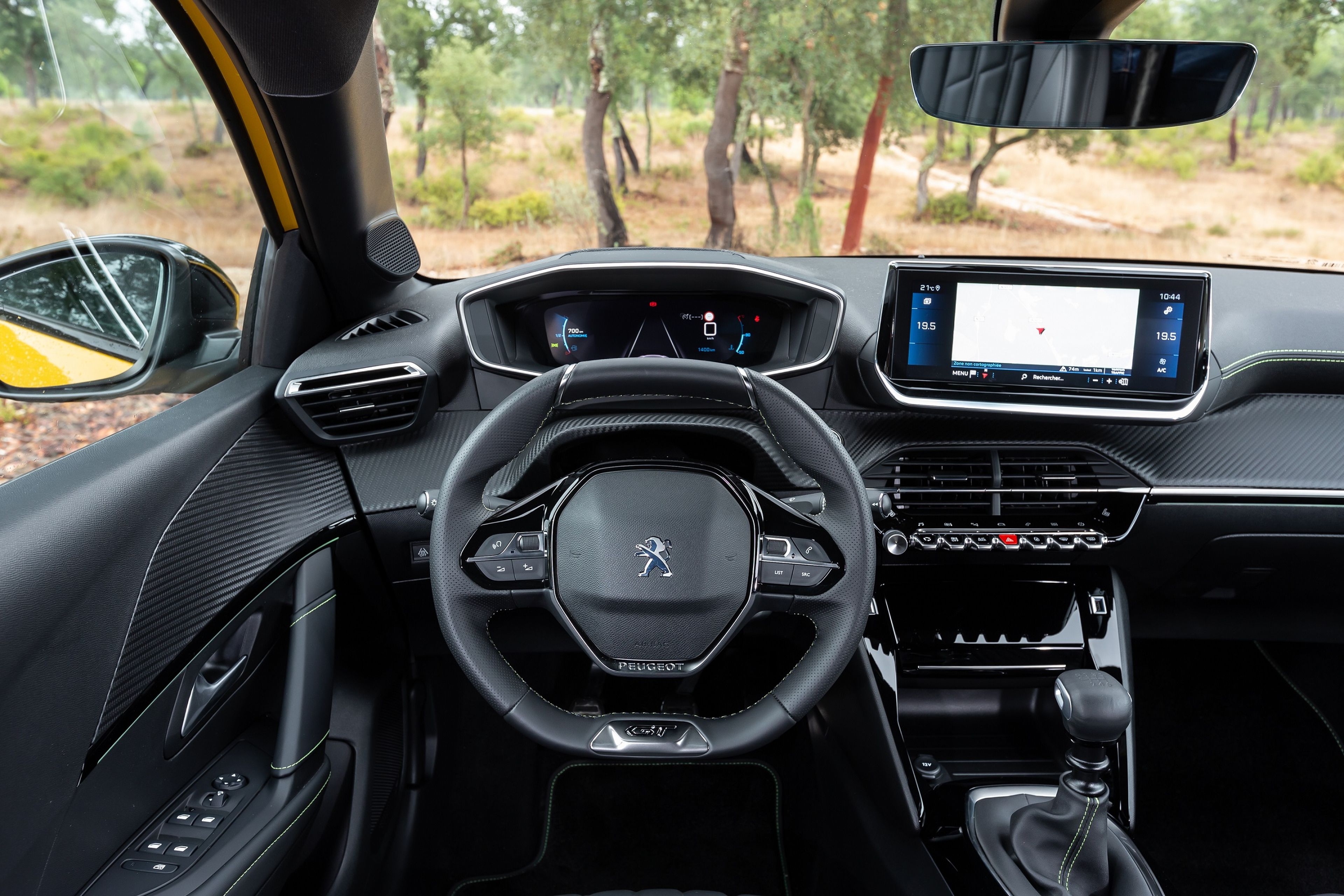 Del Peugeot 205 al Peugeot 208: la evolución del coche contada desde el asiento del conductor