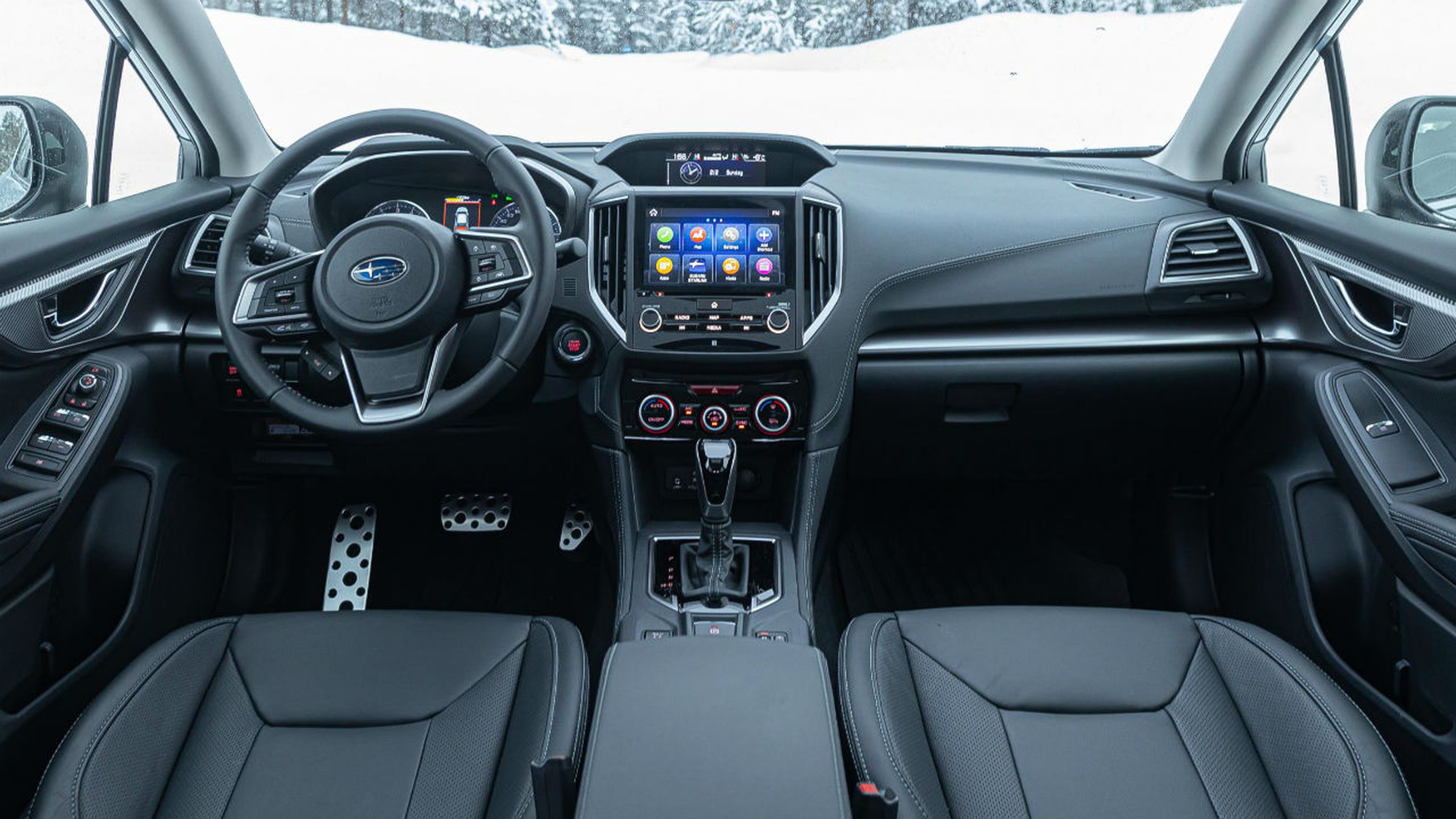 Así es el interior del Subaru Impreza Eco Hybrid 2020.