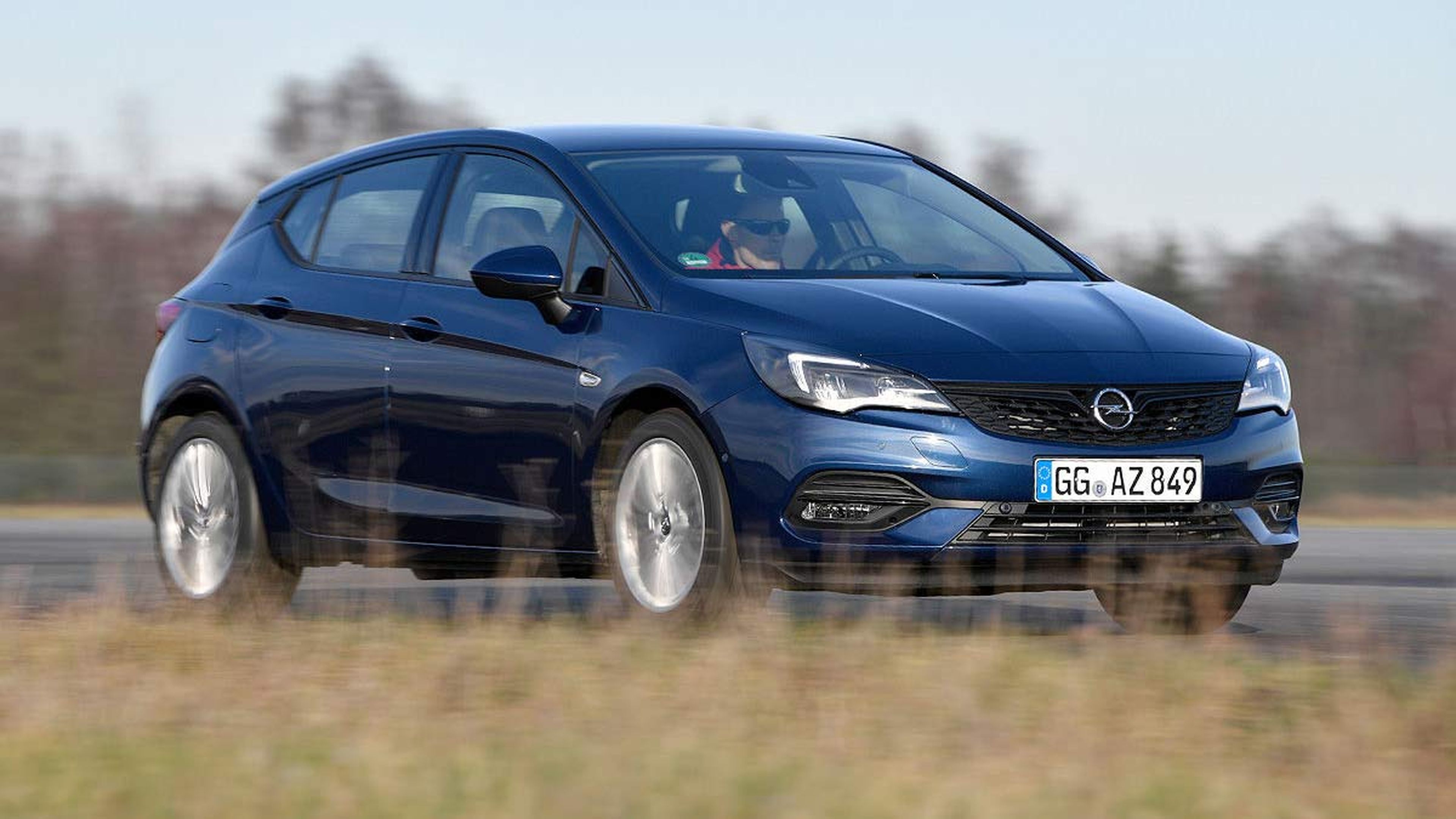 Comparativa del Opel Astra vs Mazda3
