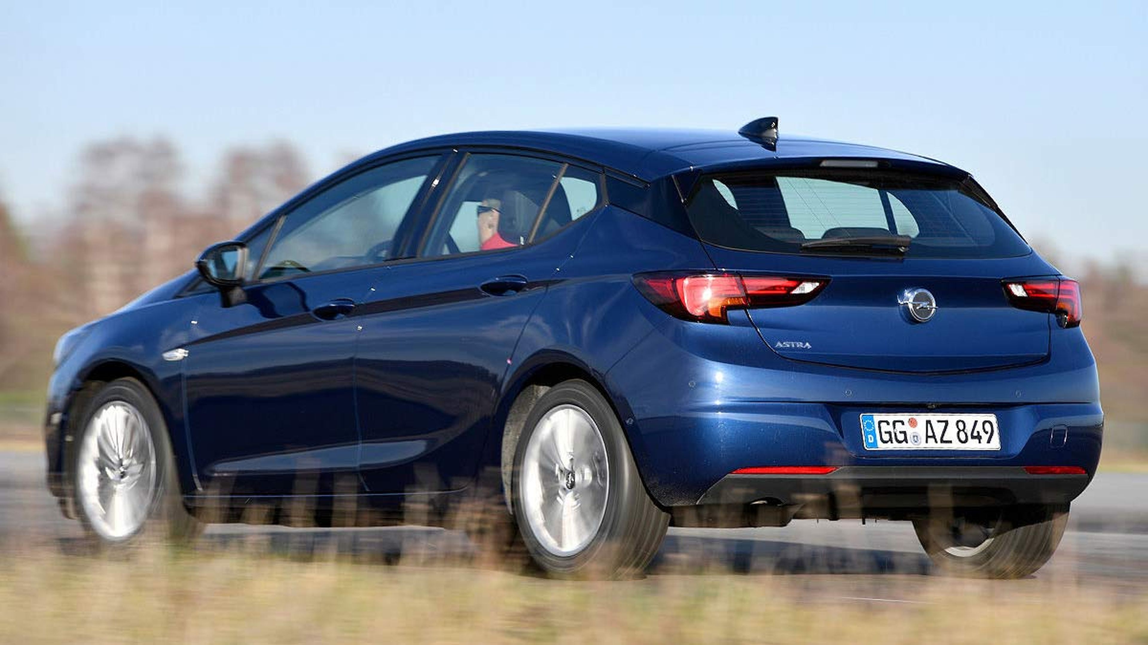 Comparativa del Opel Astra vs Mazda3