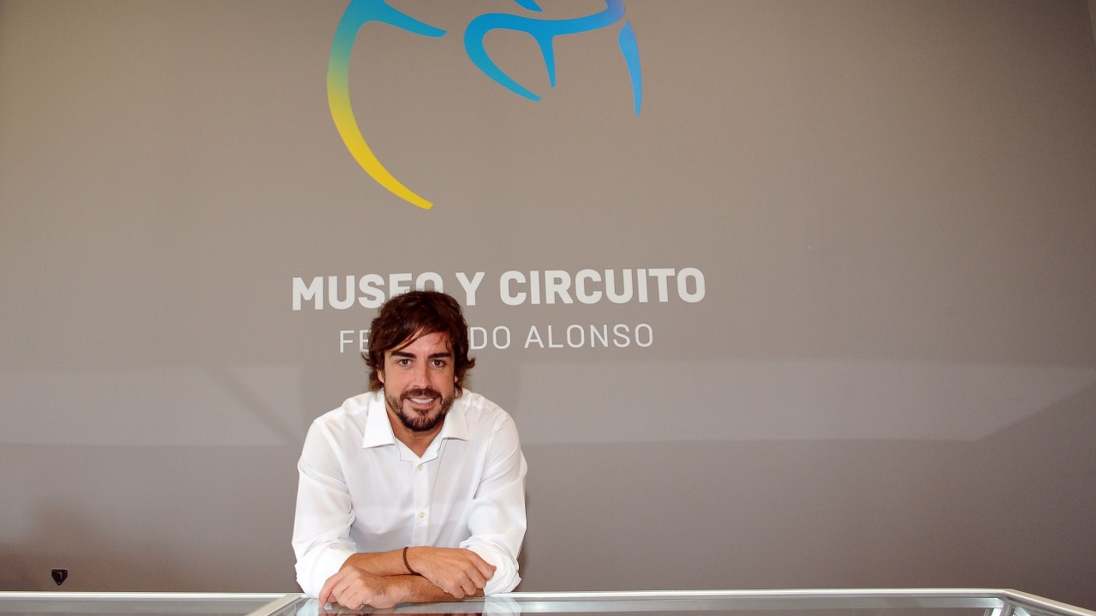 Fernando Alonso en su museo en Asturias