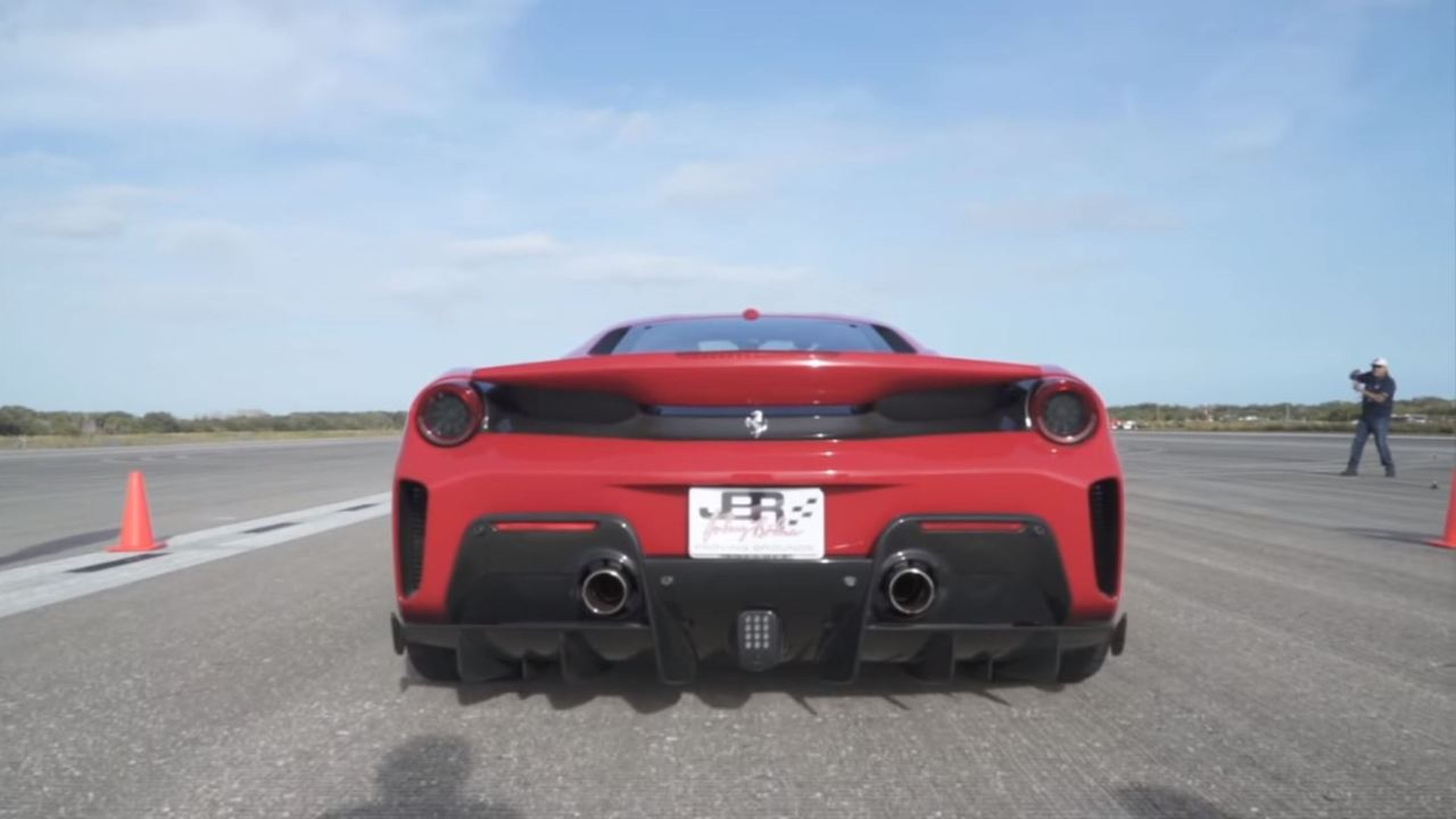 Ferrari 488 Pista velocidad maxima