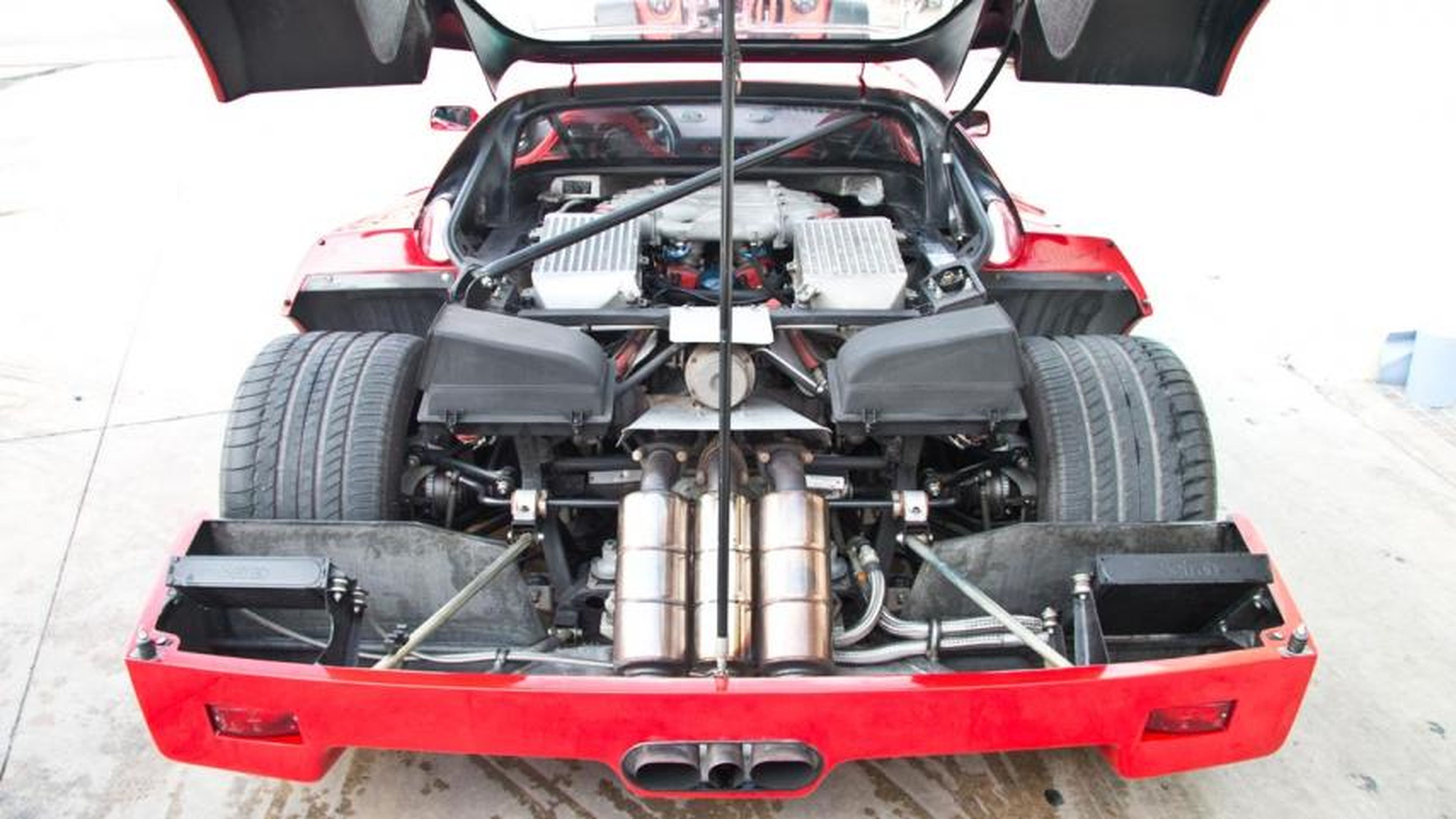 Ferrari F40 y su precioso motor
