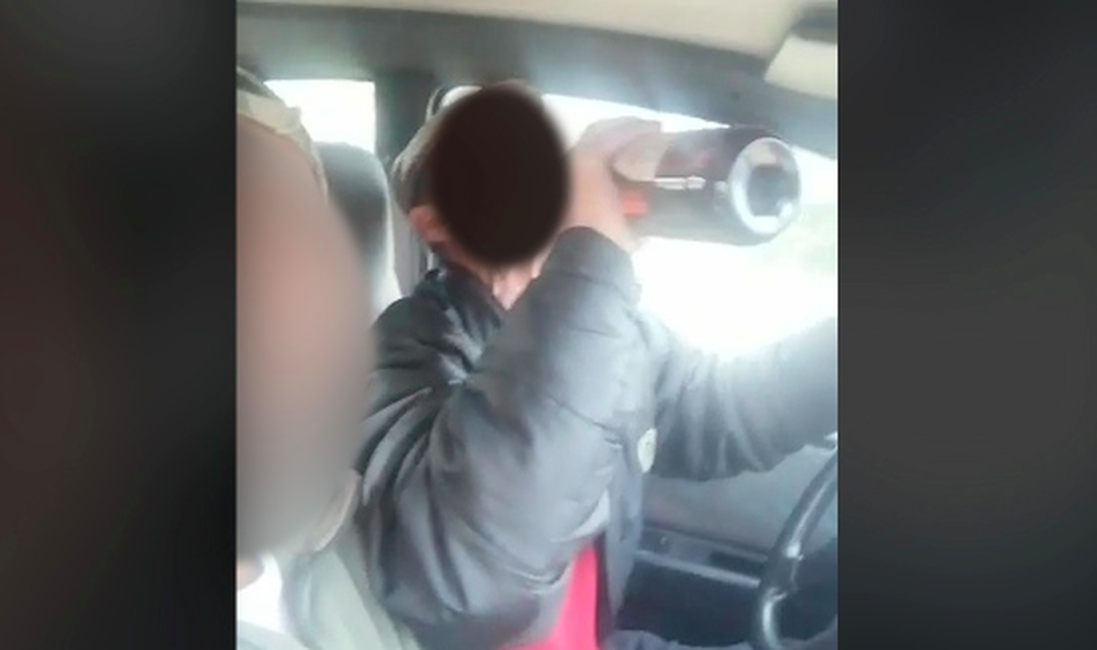 La Guardia Civil investiga a dos jóvenes que se grabaron bebiendo