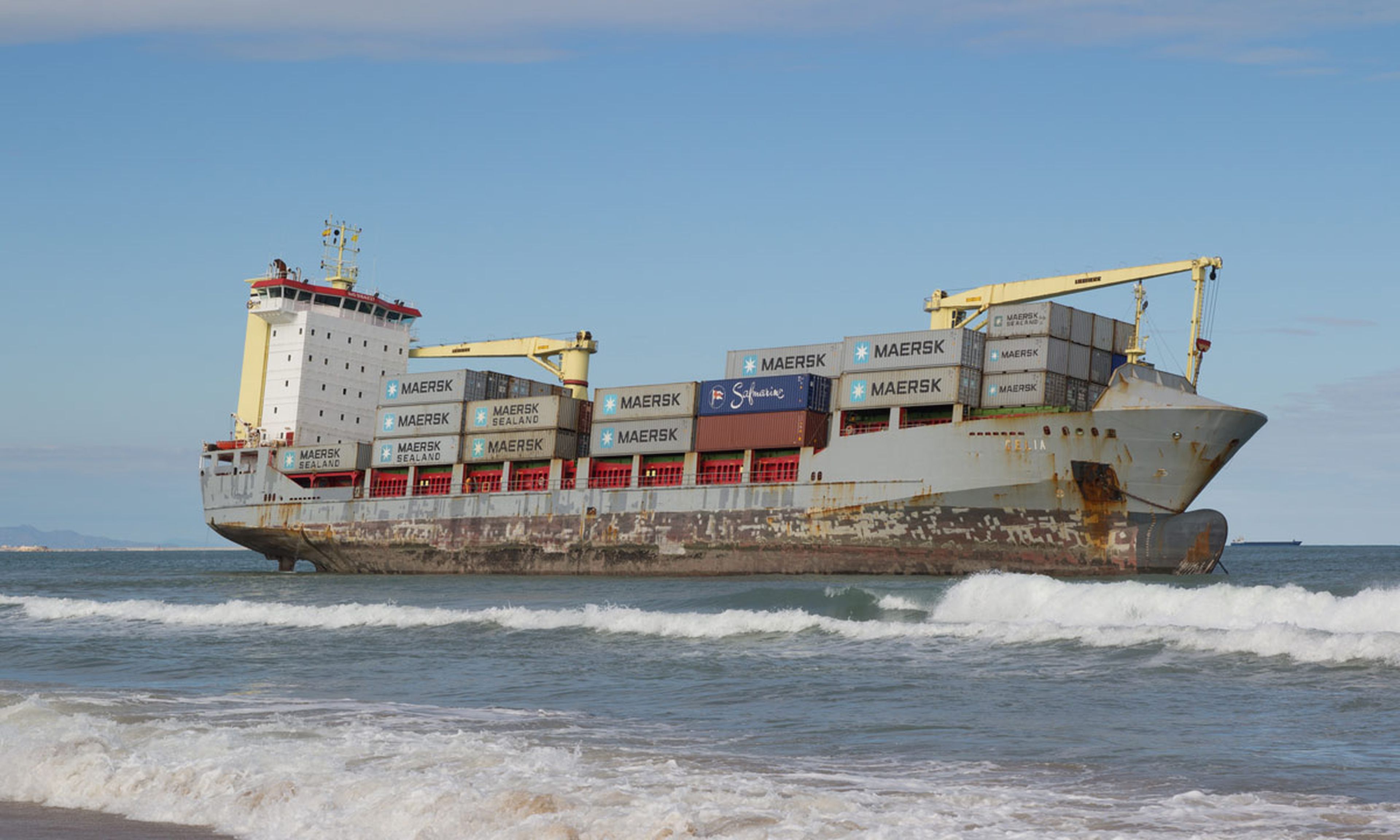 Maersk, la principal naviera del mundo, solo reconoce la pérdida de unos 50 contenedores al año...