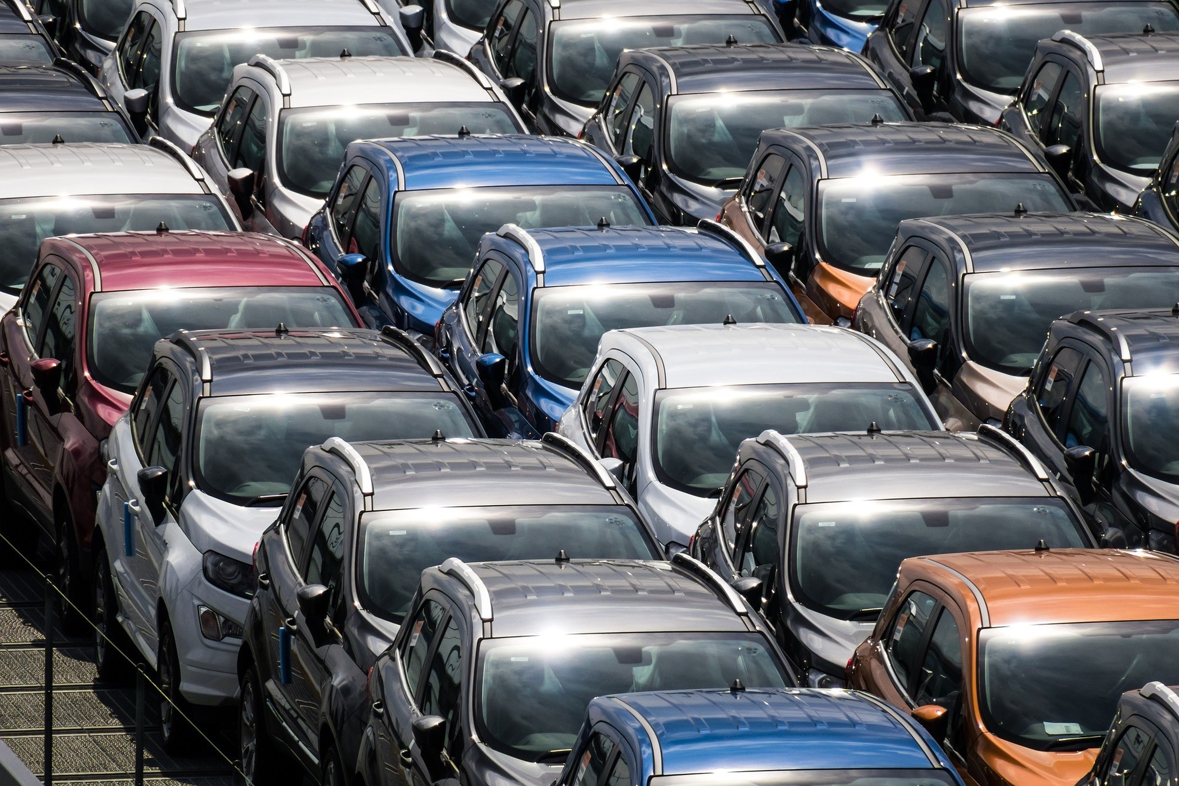 El sector del motor pide al Gobierno un plan de ayudas para la compra de coches