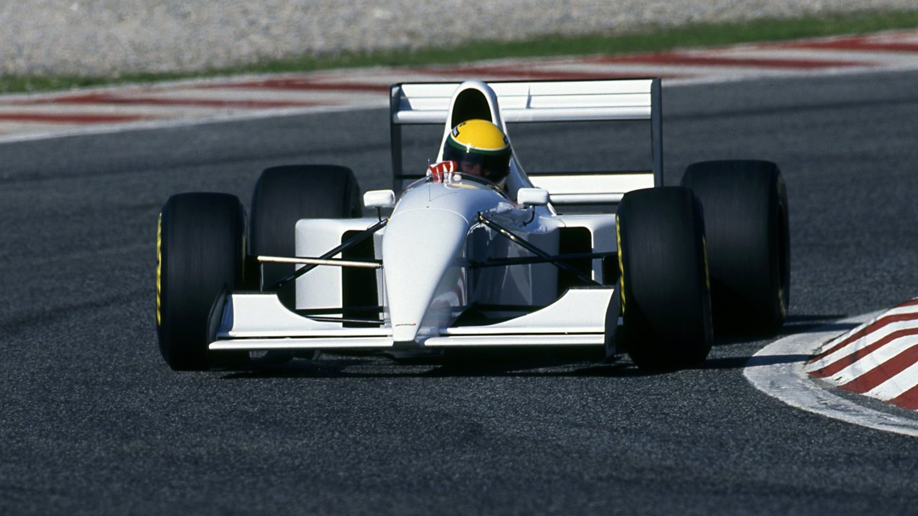 Senna prueba motor Lamborghini