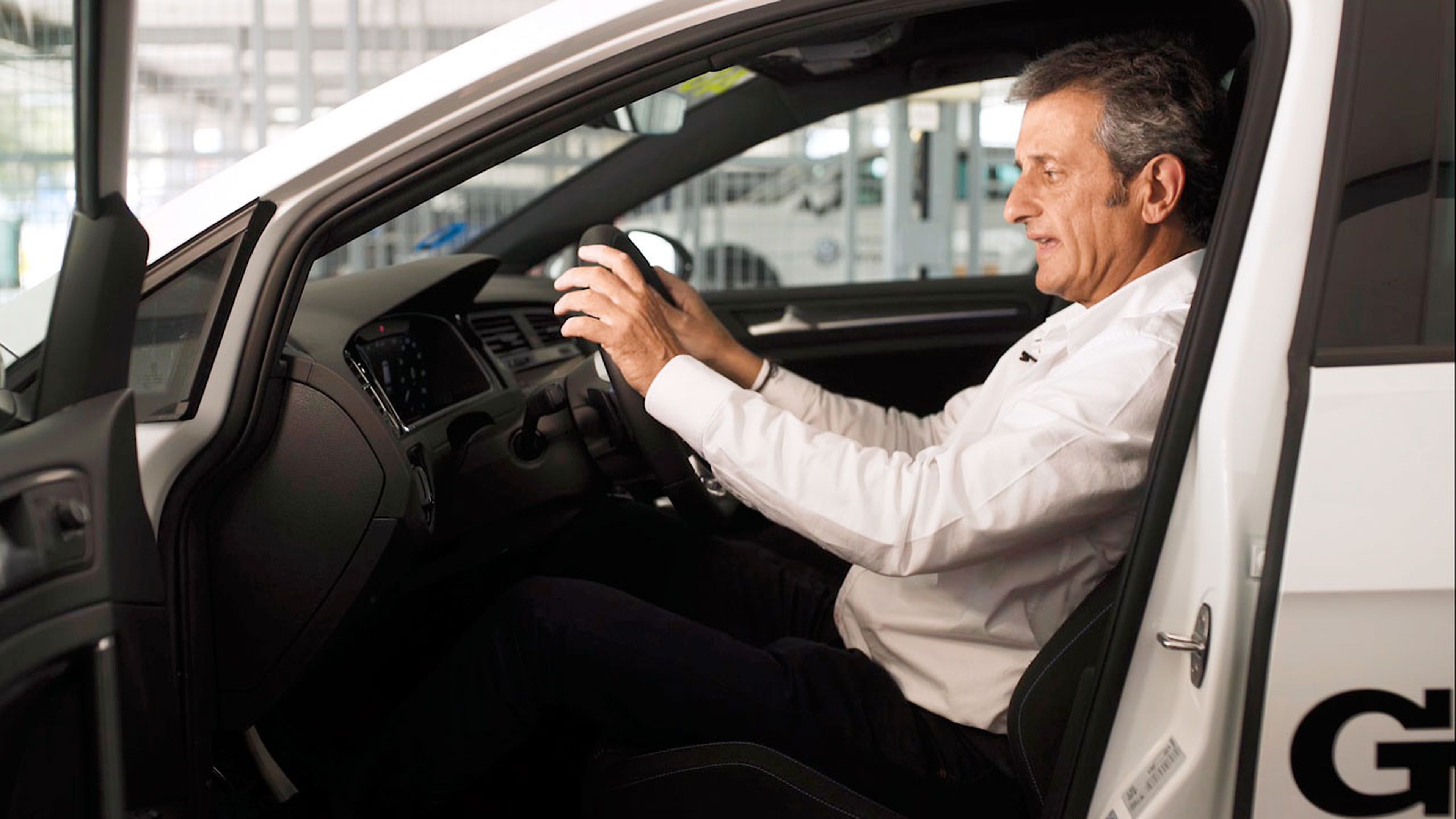 Luis Moya, ex-copiloto de Carlos Sainz y embajador de Volkswagen en la actualidad
