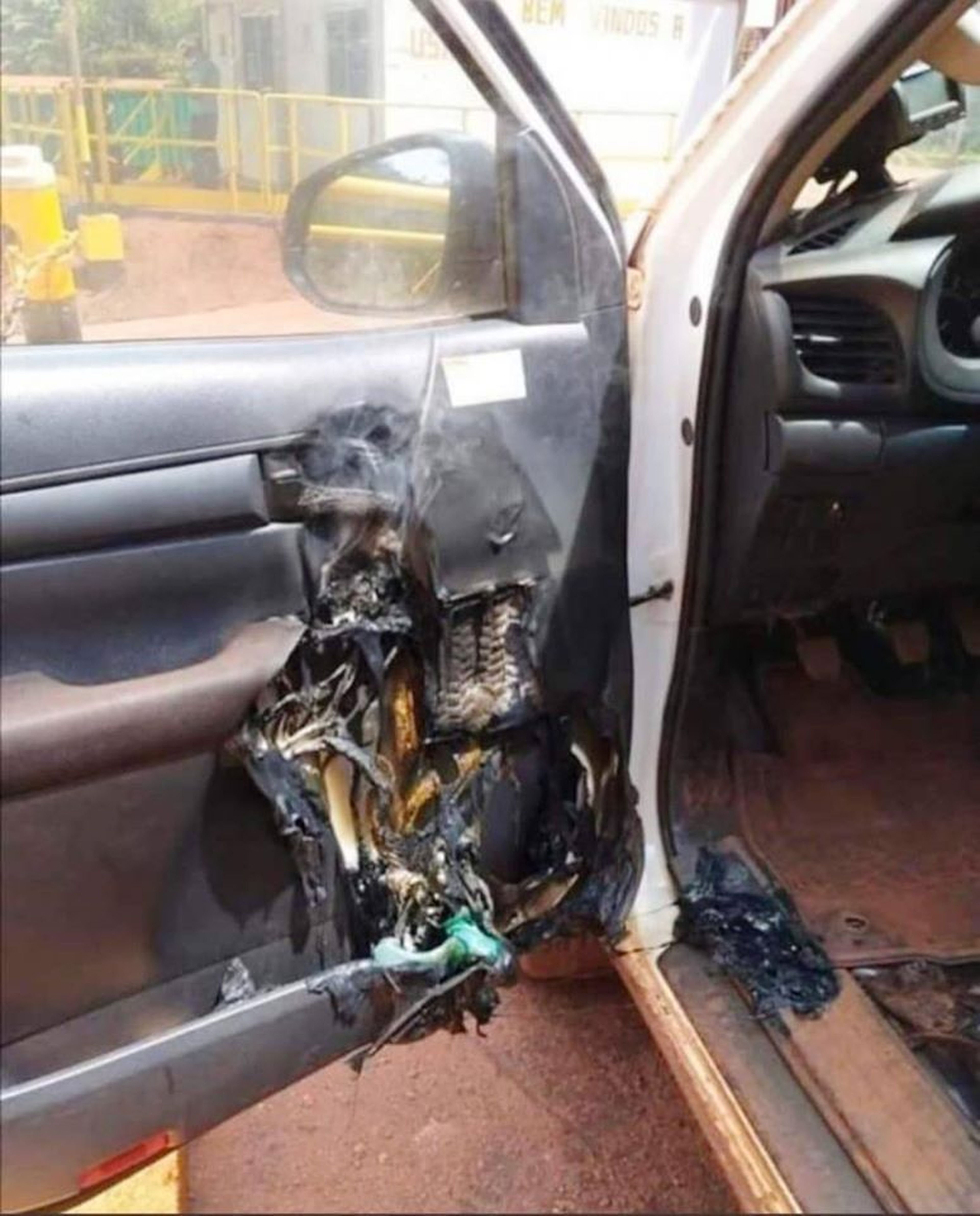 Falso: el desinfectante no puede explotar en el interior de un vehículo.