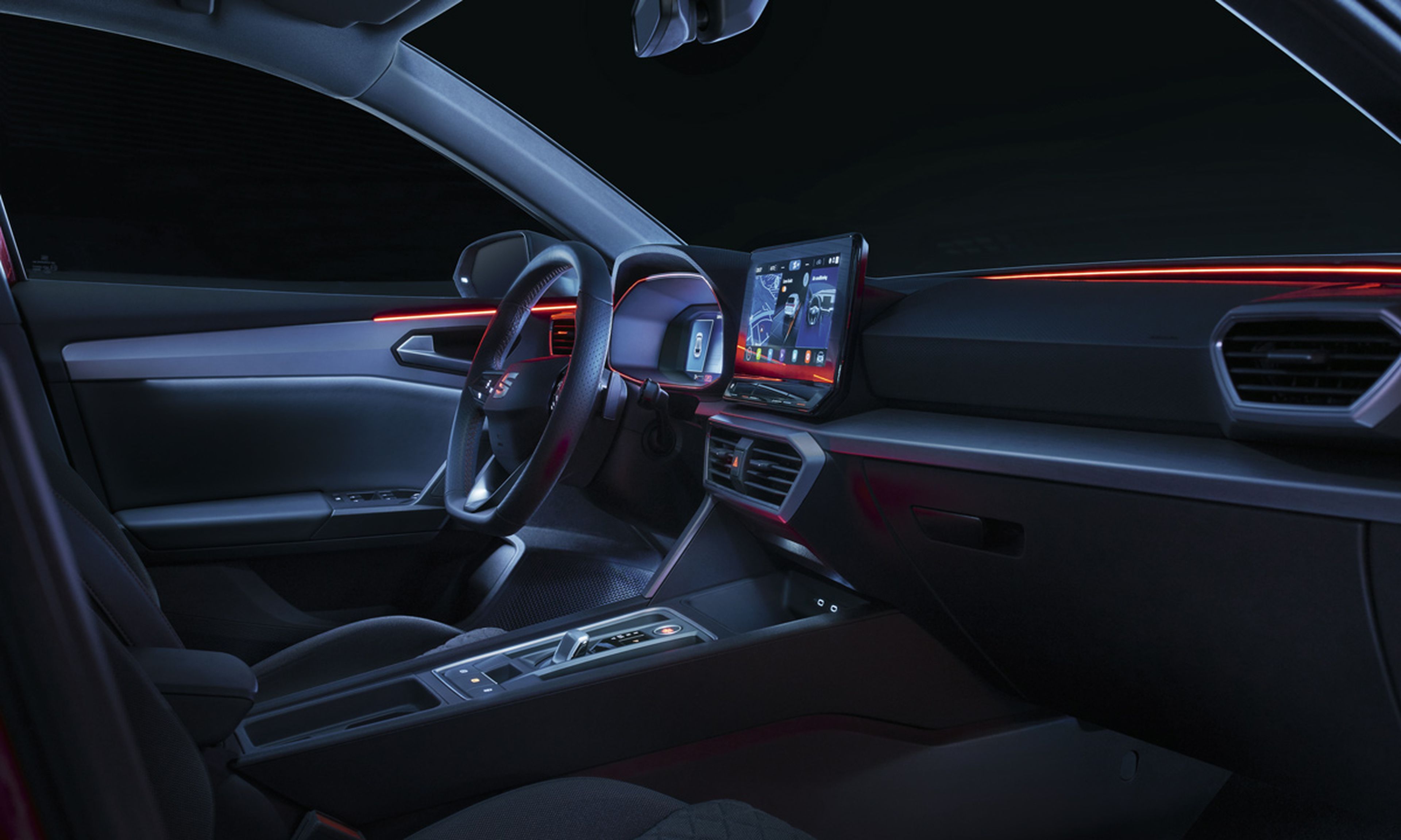 En el interior del Seat León 2020, donde se utiliza el LED a modo de iluminación ambiental
