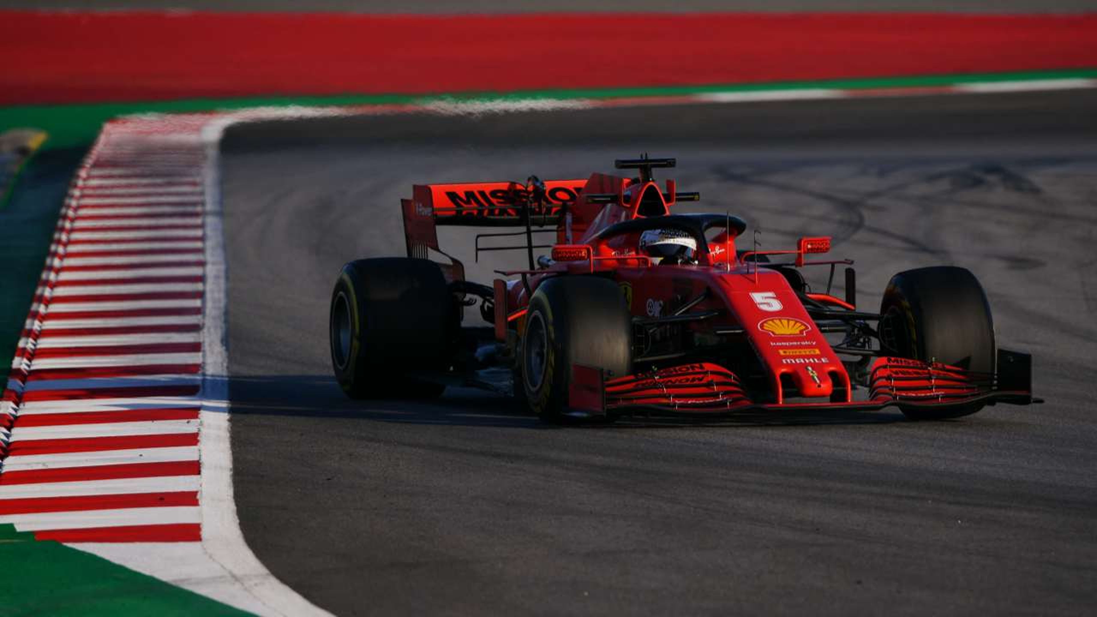 Vettel en los test de F1 2020