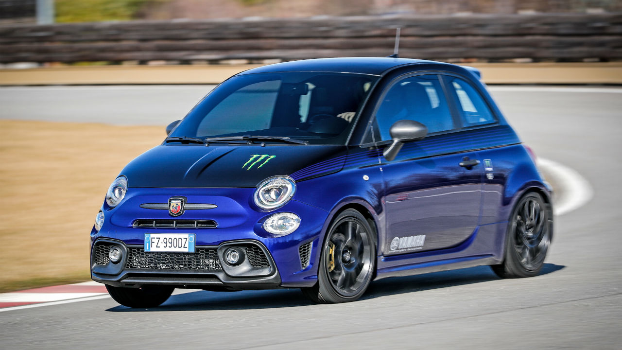 Abarth 595 Scorpioneoro Y Abarth 595 Monster Energy Yamaha ...