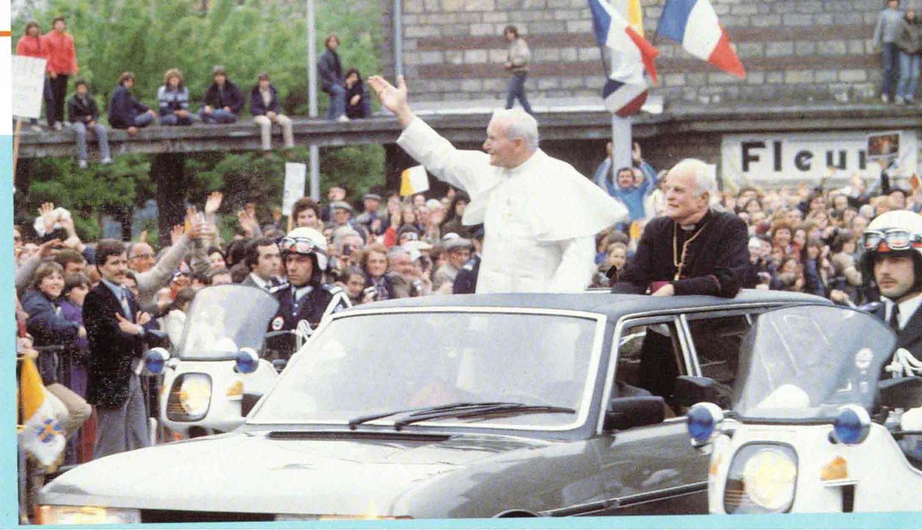 Peugeot 604 Limousine, el papamóvil de Juan Pablo II