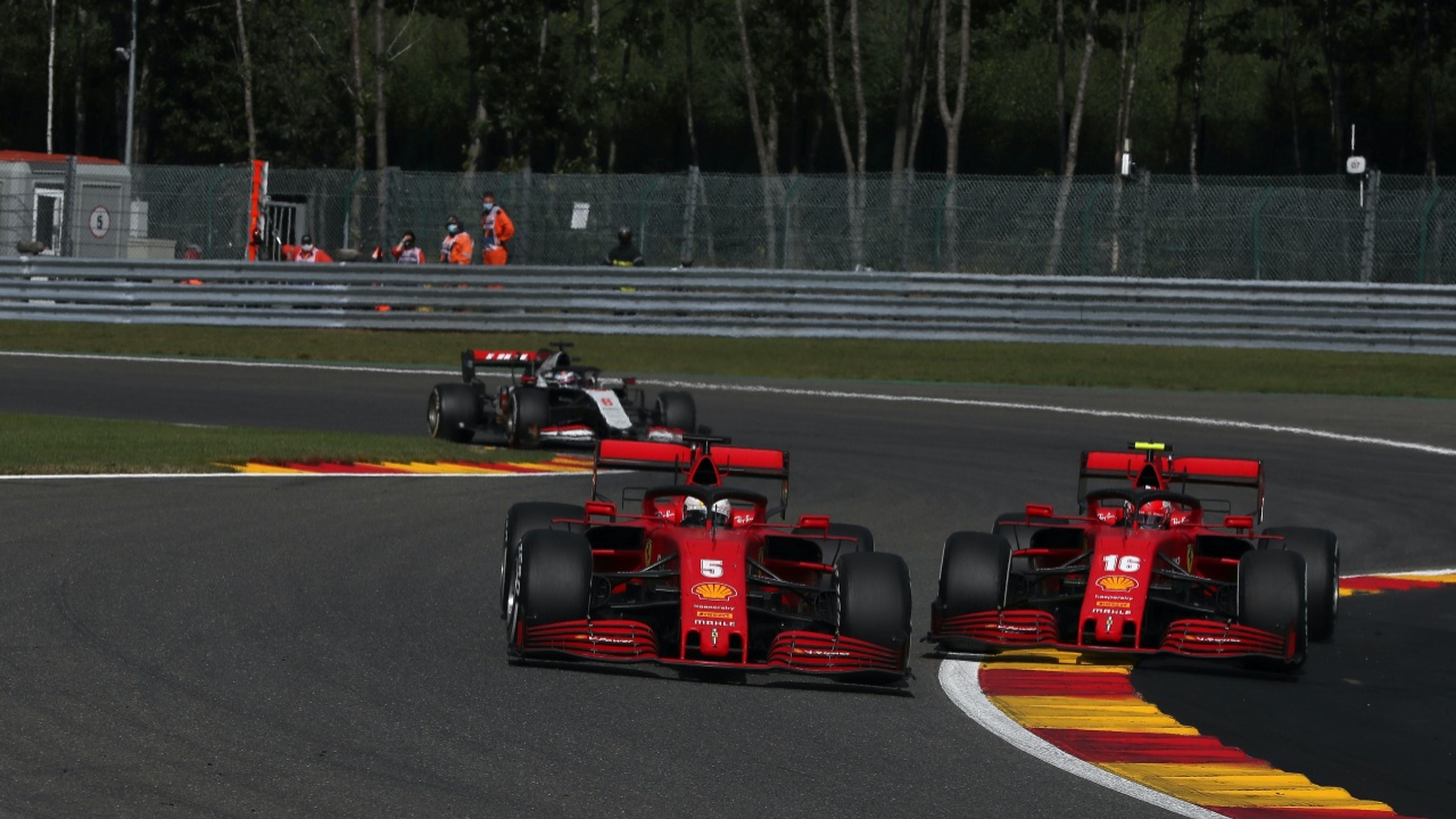 Vettel y Leclerc en Spa