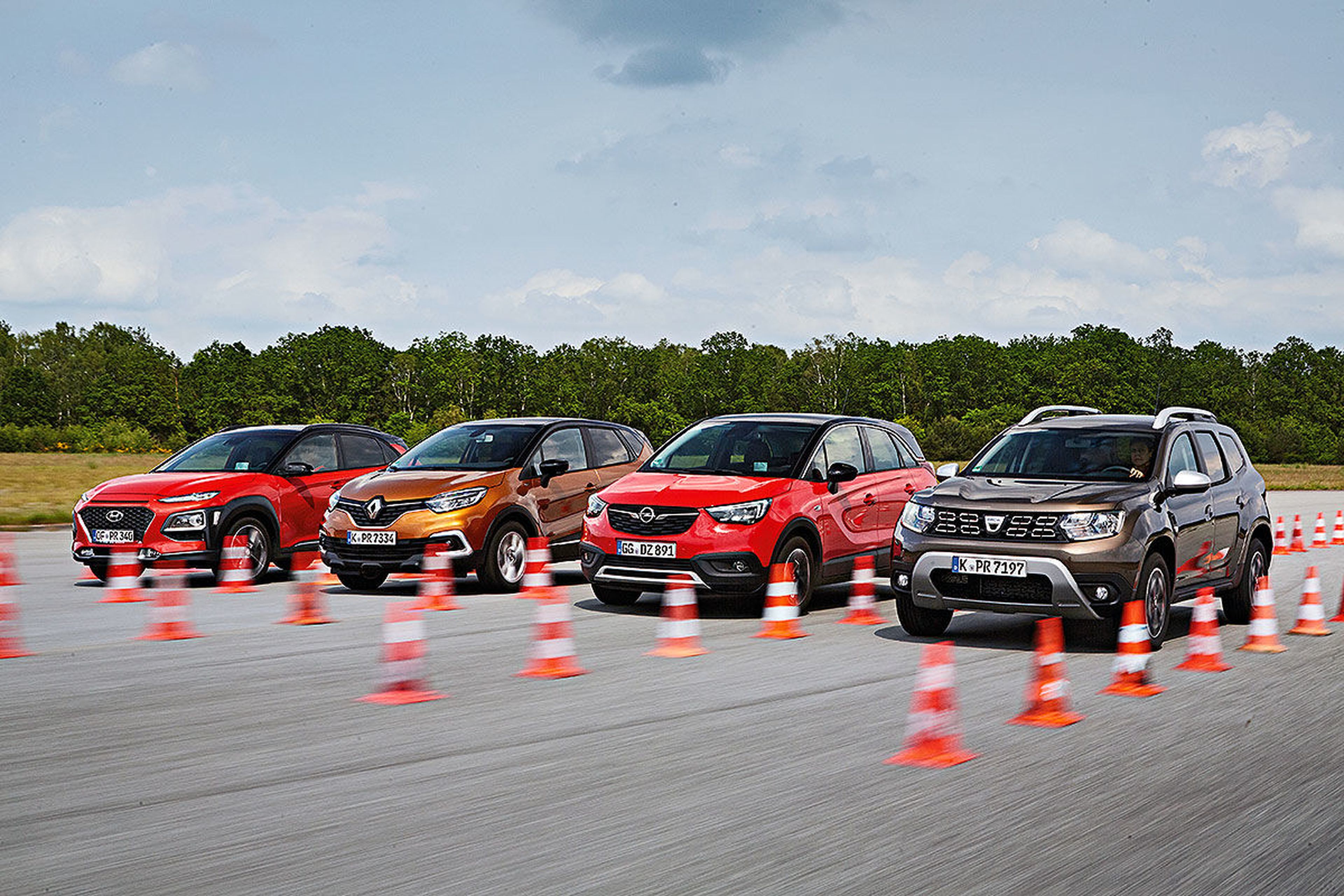 Dacia Duster vs Hyundai Kona, Opel Crossland X y Renault Captur