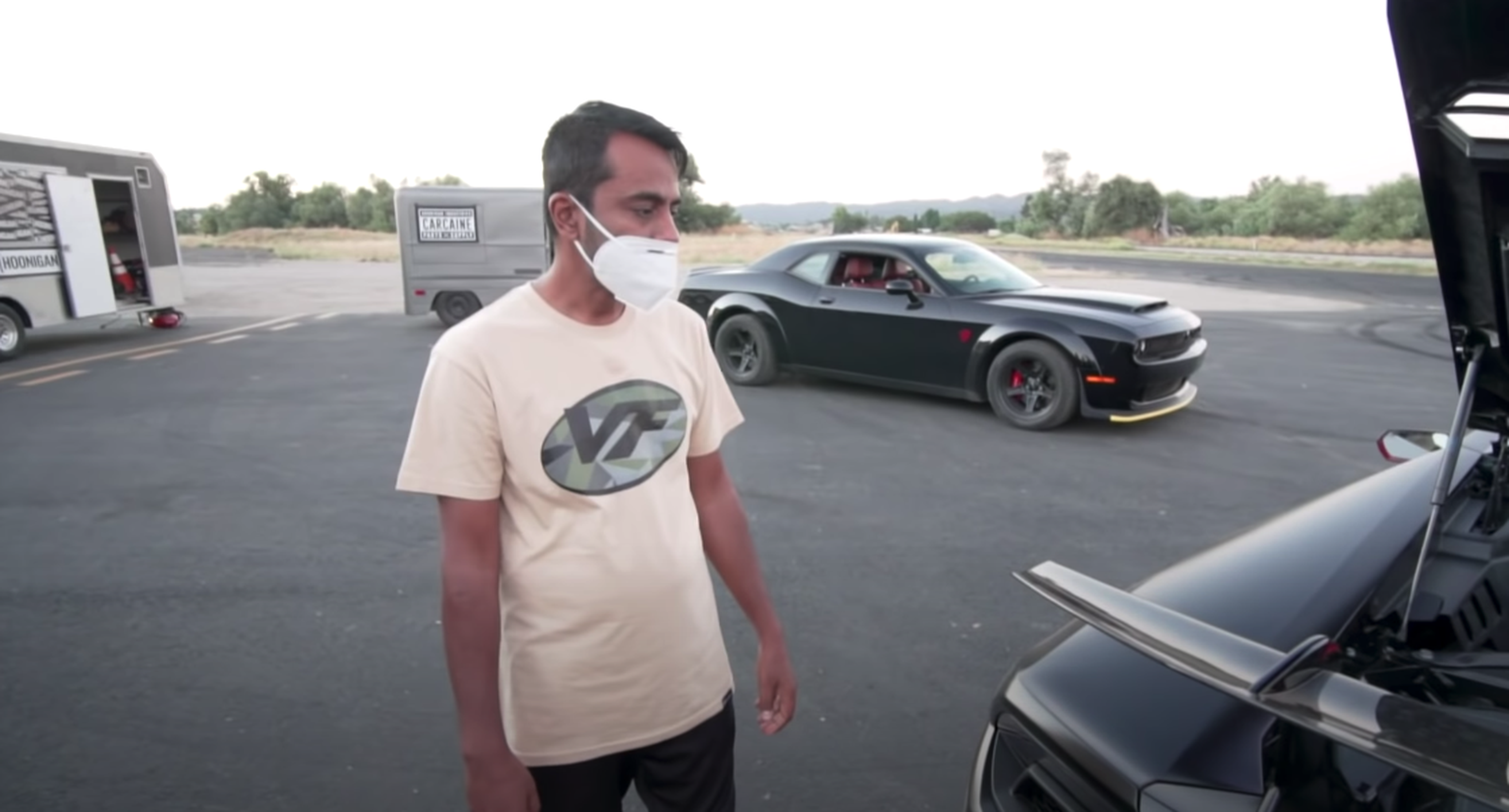 Lamborghini Huracan vs Dodge Challenger SRT Demon