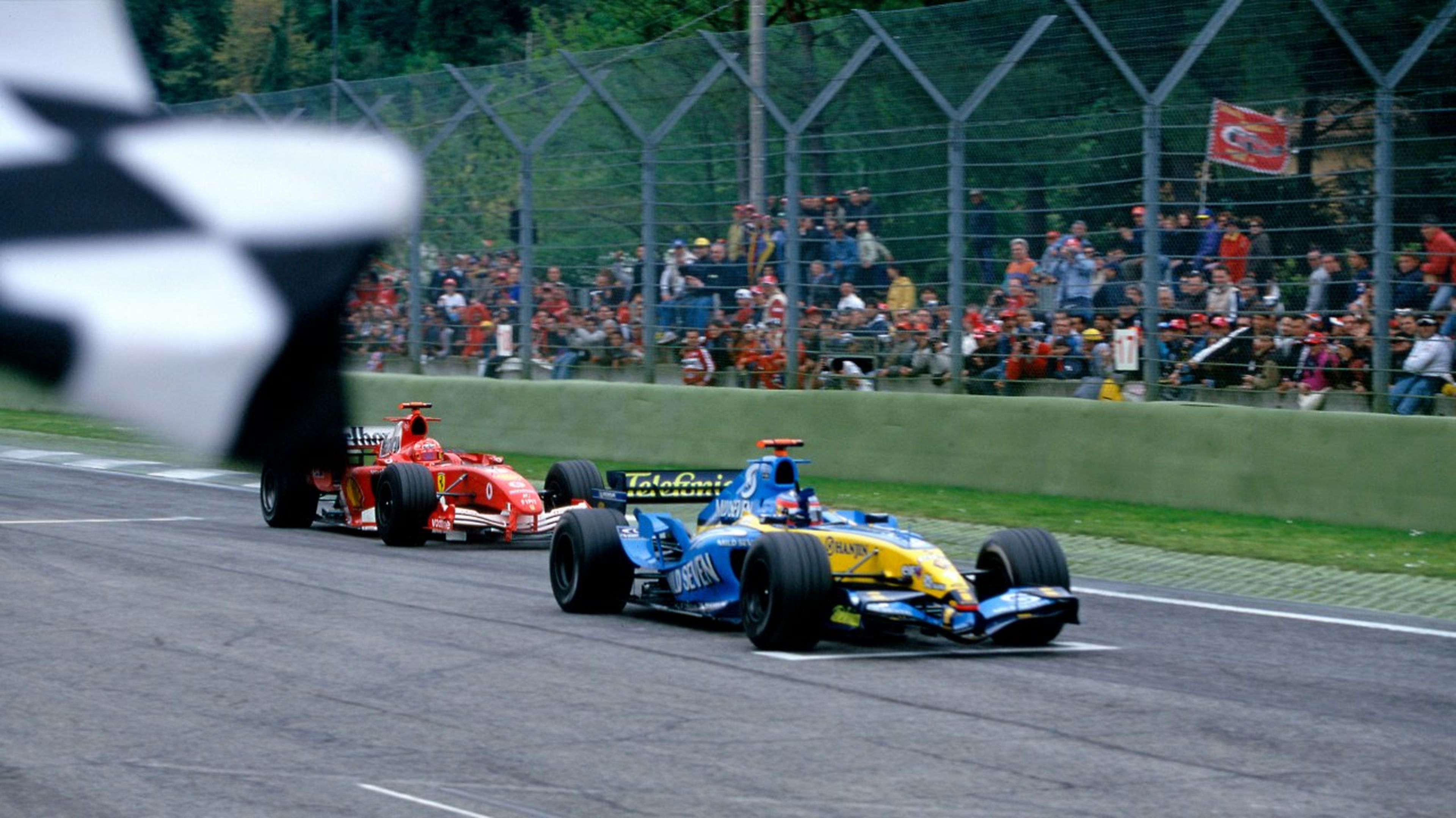 Alonso y Schumacher en Imola 2005