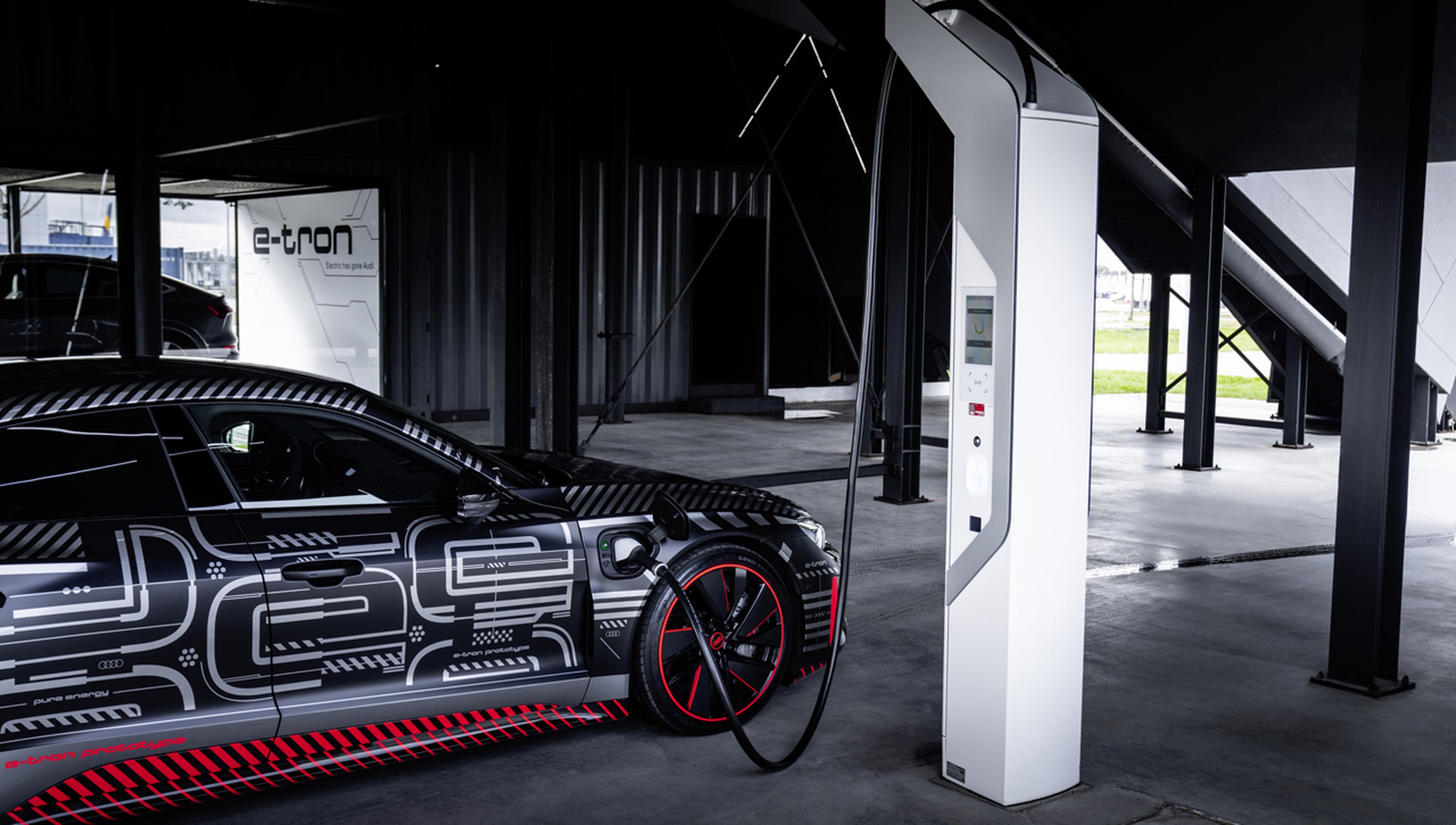 Audi e-tron GT: así se fabrica el propio coche y su sonido