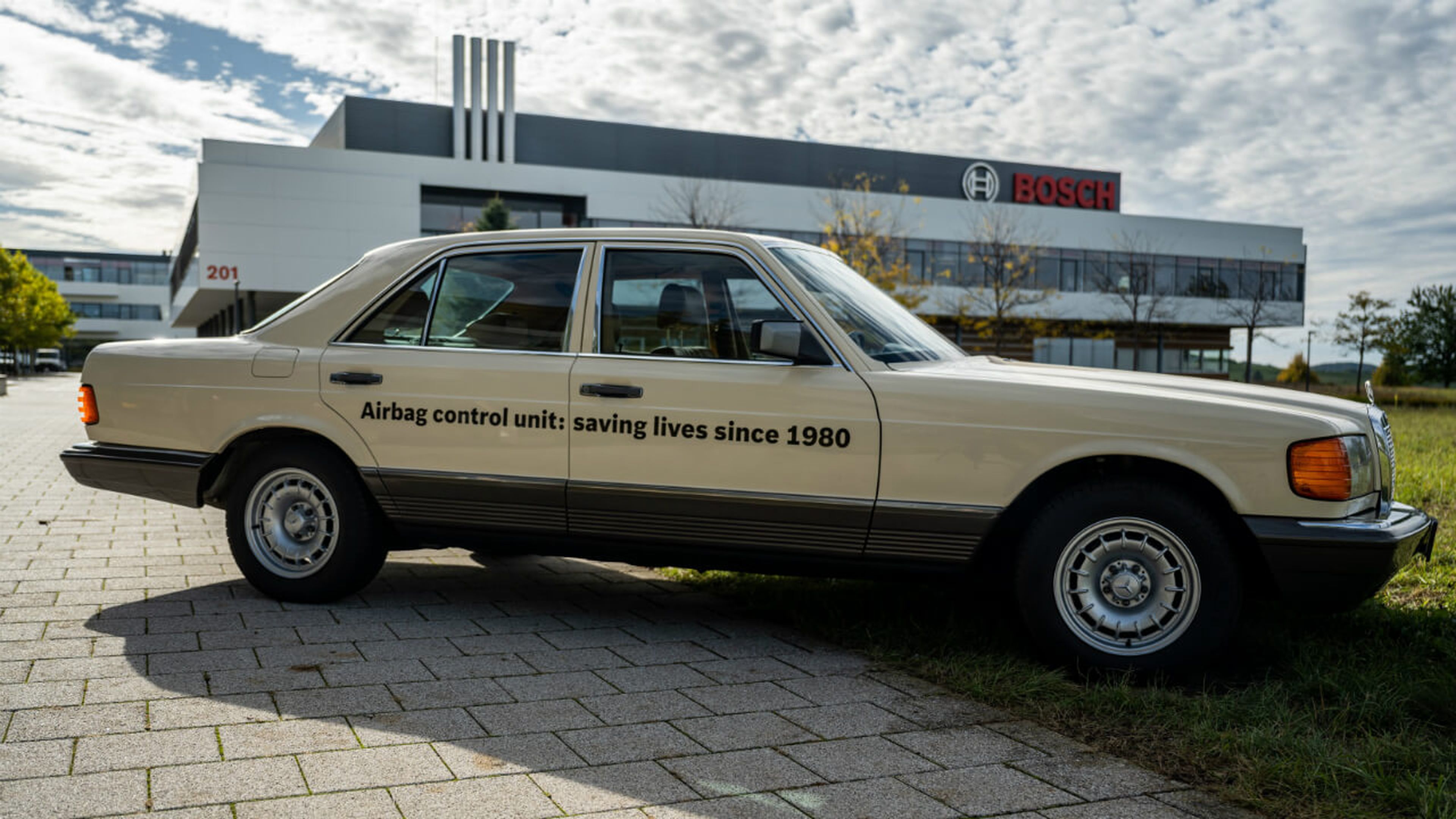 El airbag cumple 40 años: 5 curiosidades que pocos (o nadie) conocen