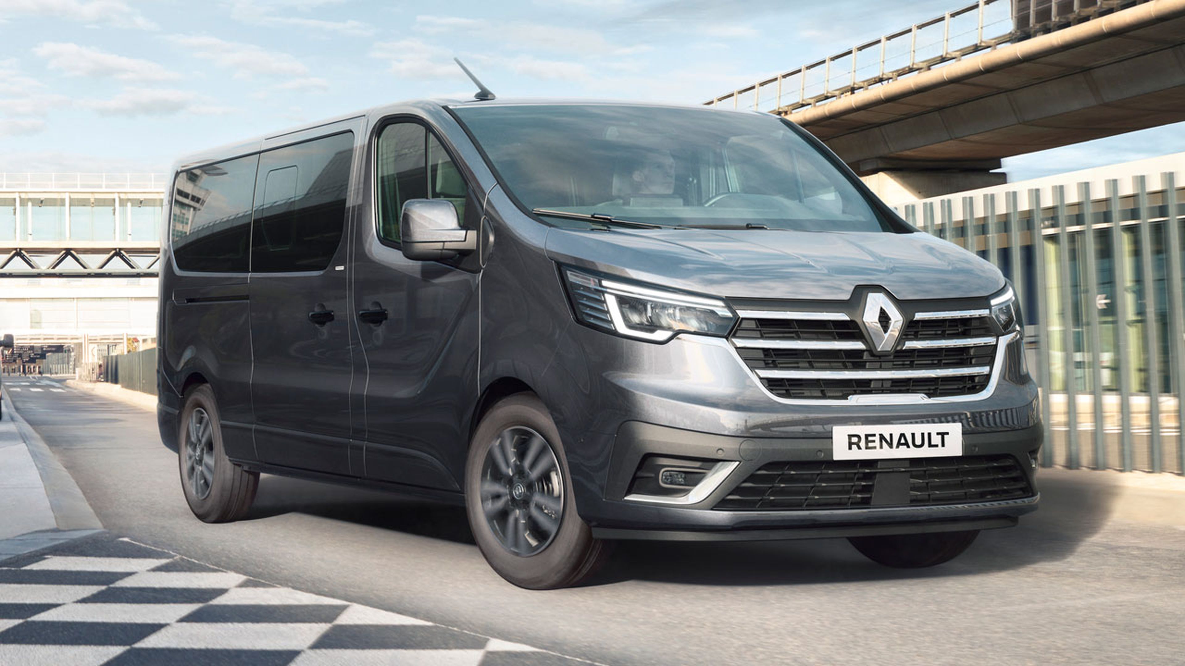 renault-trafic-2021_frontal
