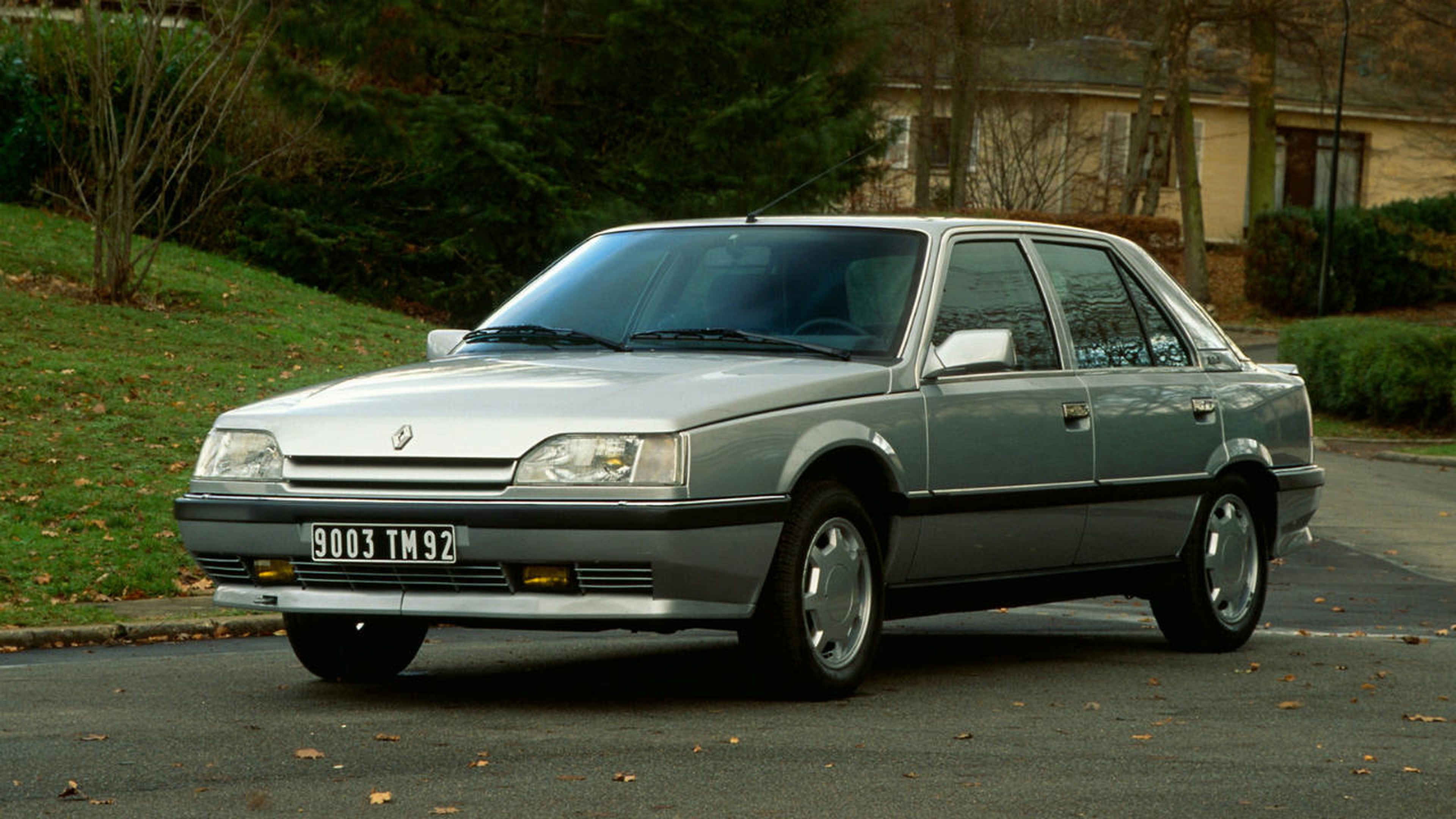 Historia Renault 25