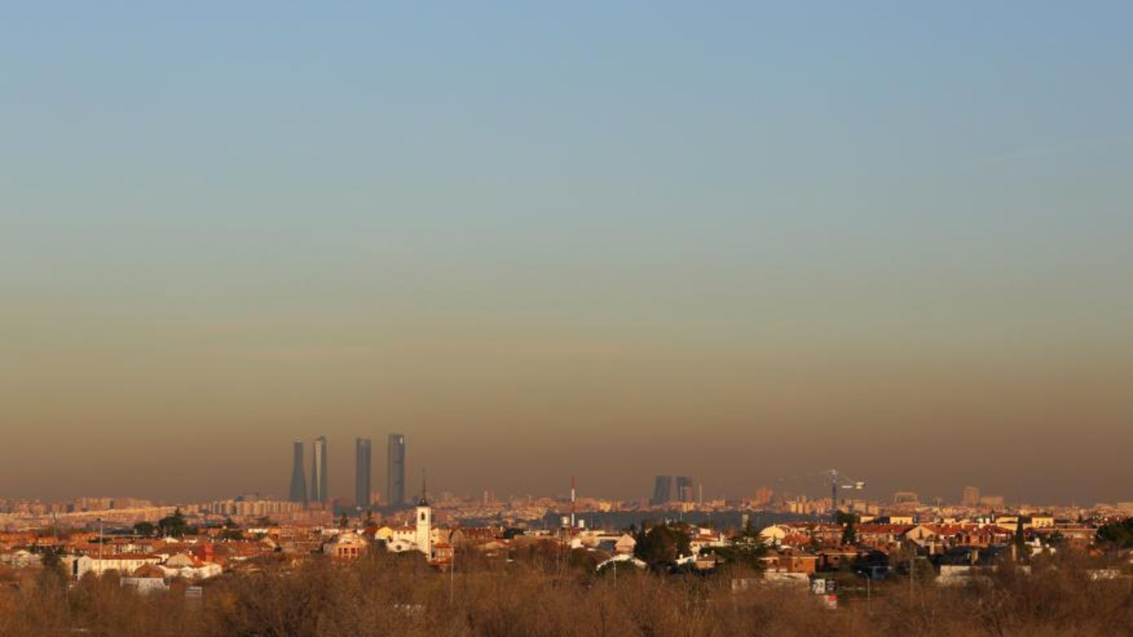 Madrid activa el Escenario 1 por contaminación: ¿por qué ha vuelto la boina si hay menos coches?