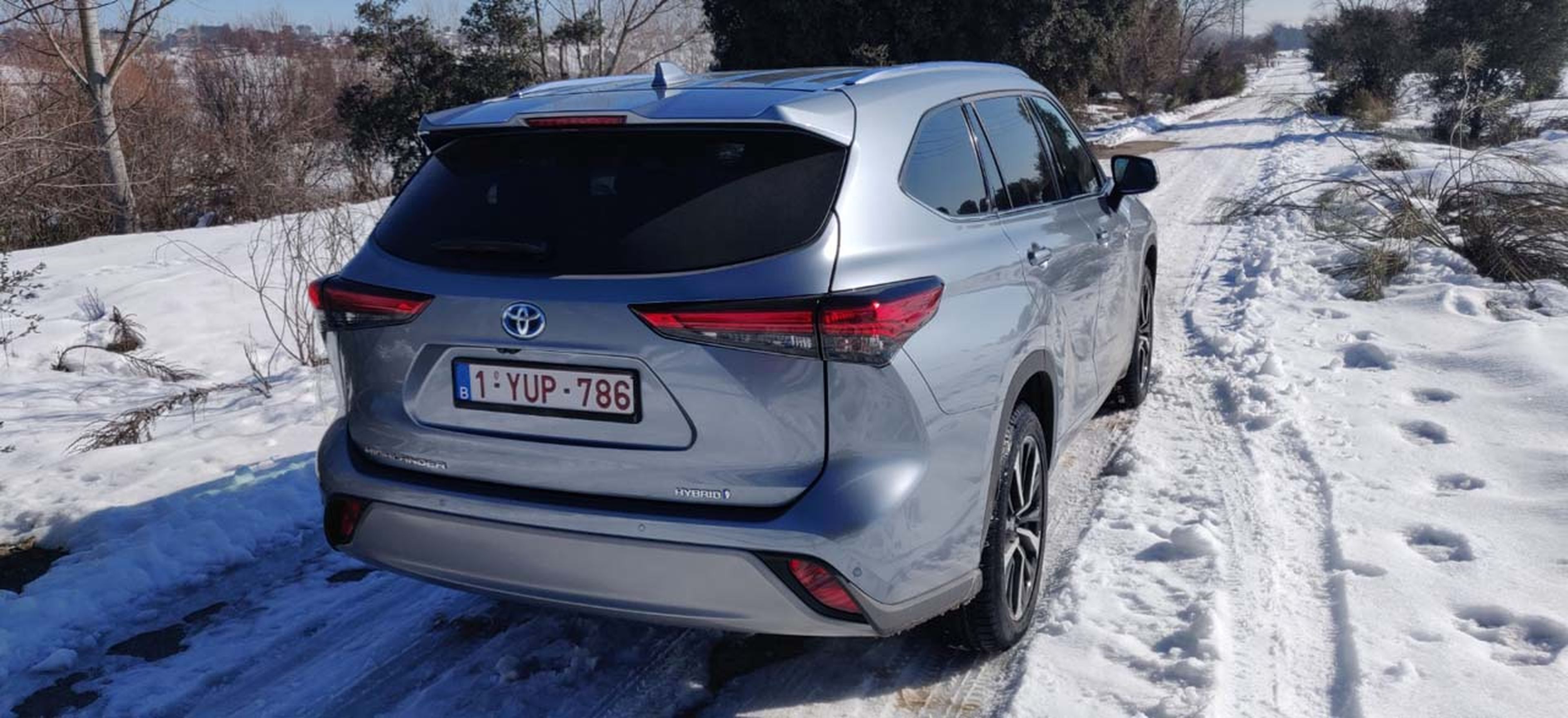 Prueba Toyota Highlander Hybrid sobre nieve