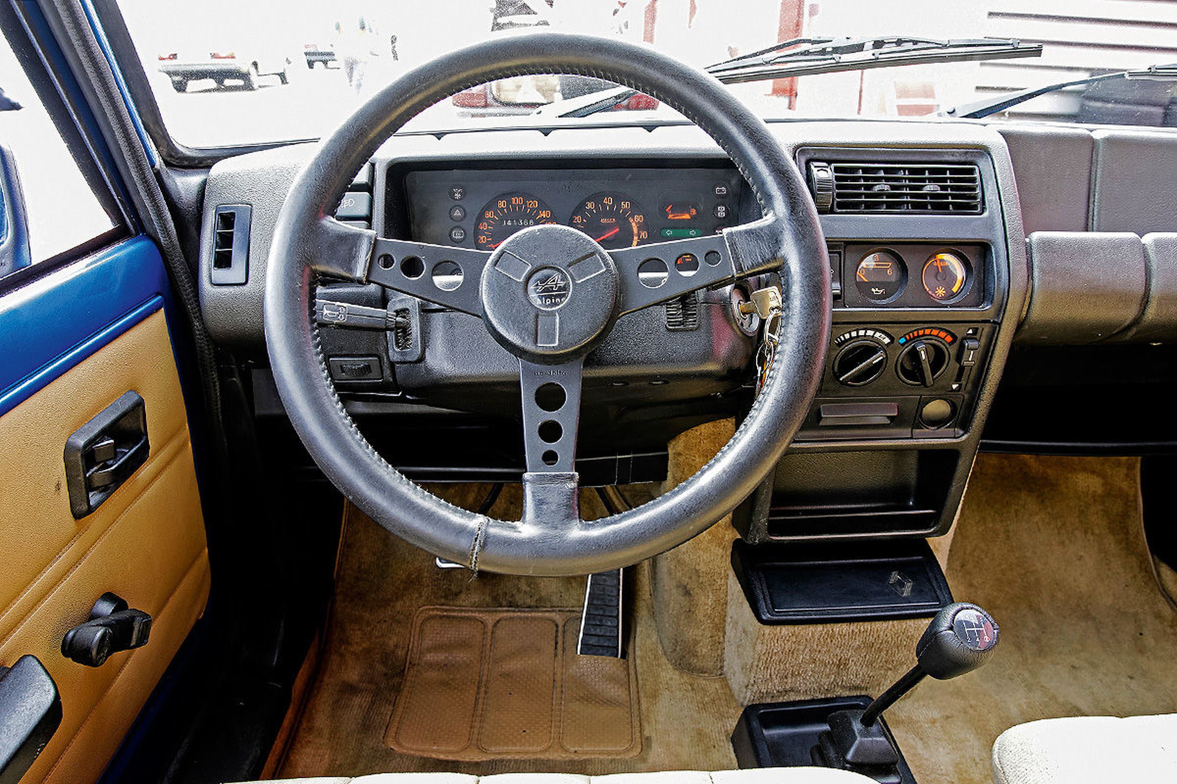 Cockpit Alpine