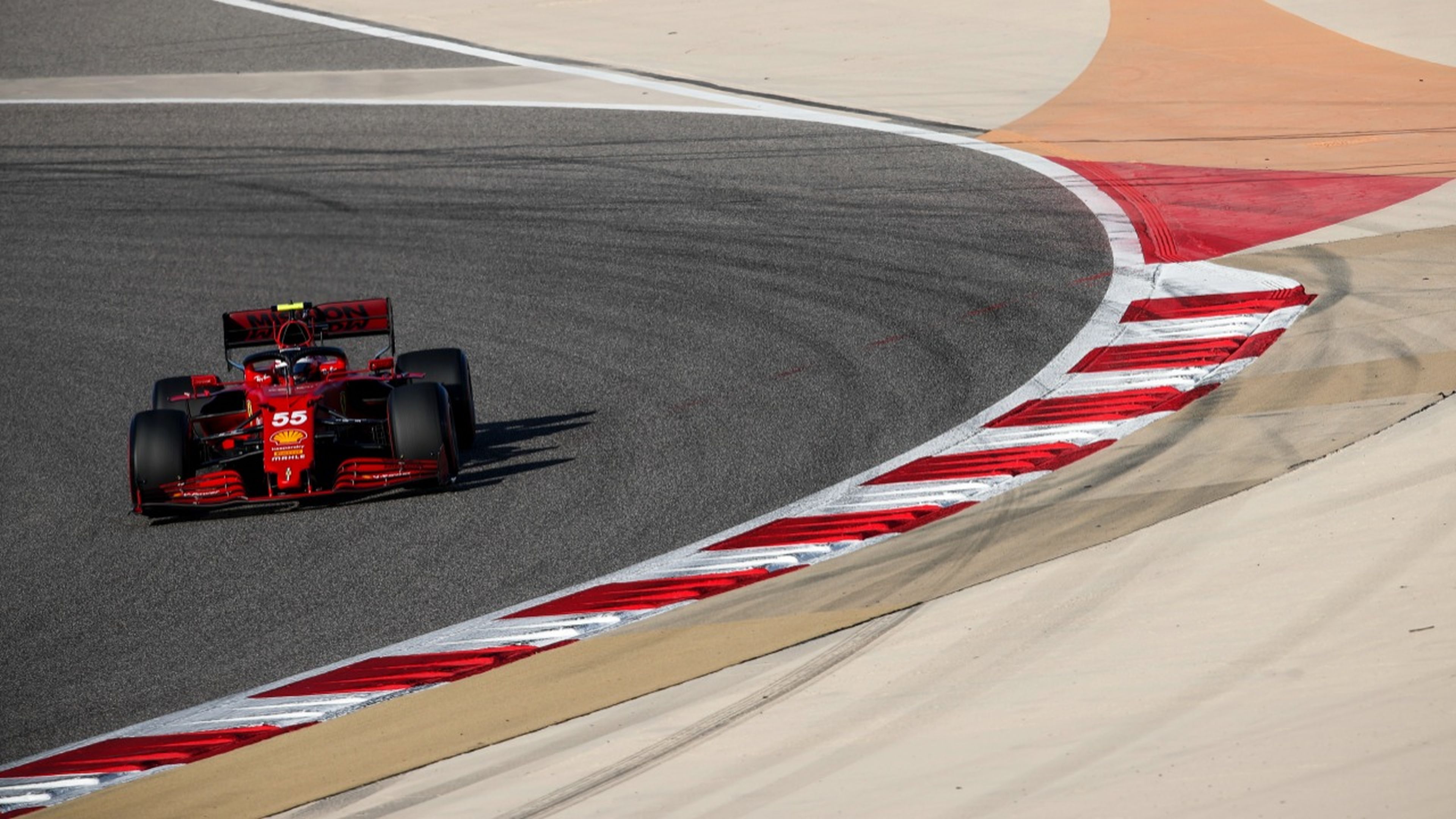 Carlos Sainz en los test de Bahréin
