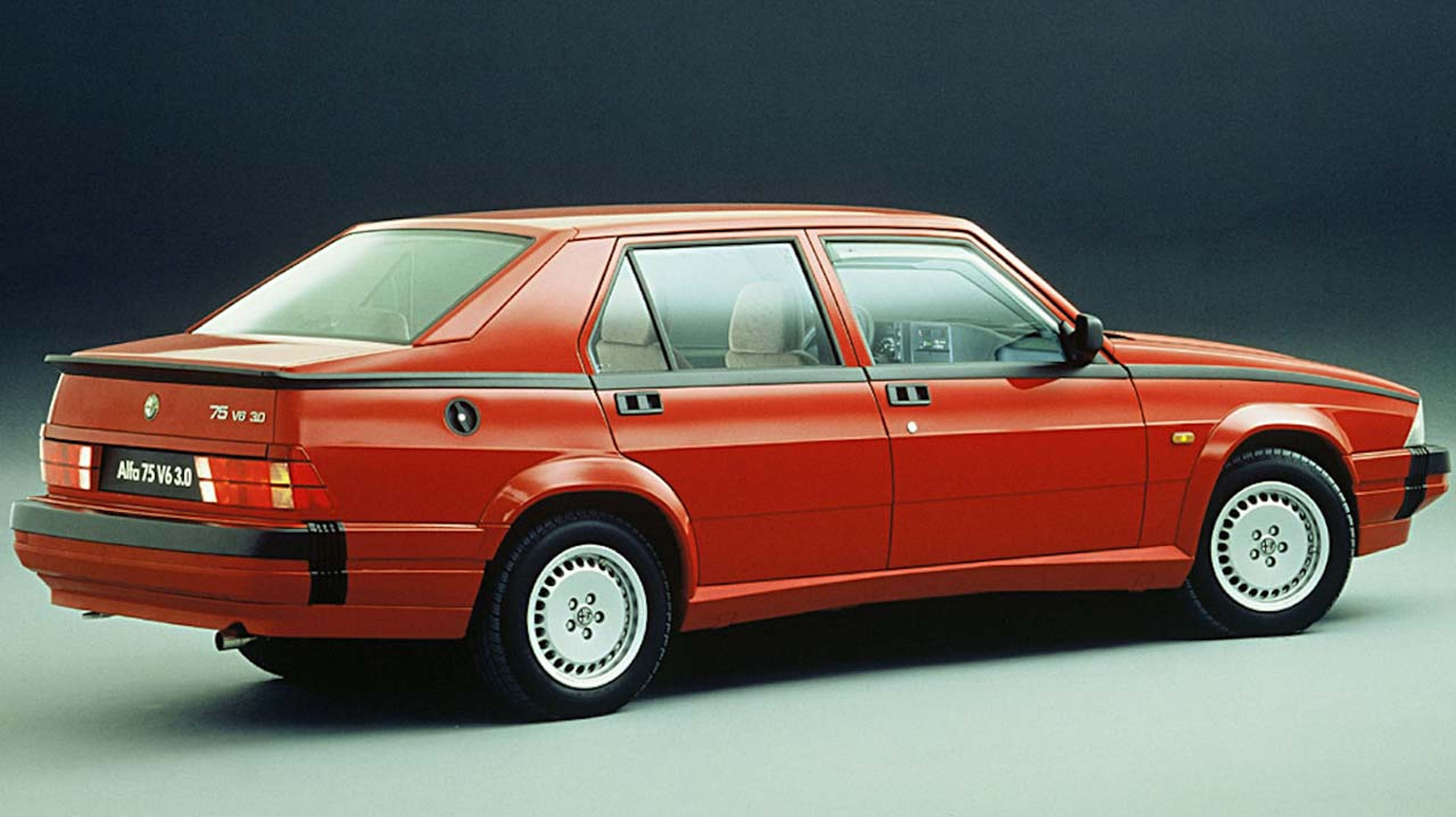 La increíble historia del Alfa Romeo 75 Twin Spark
