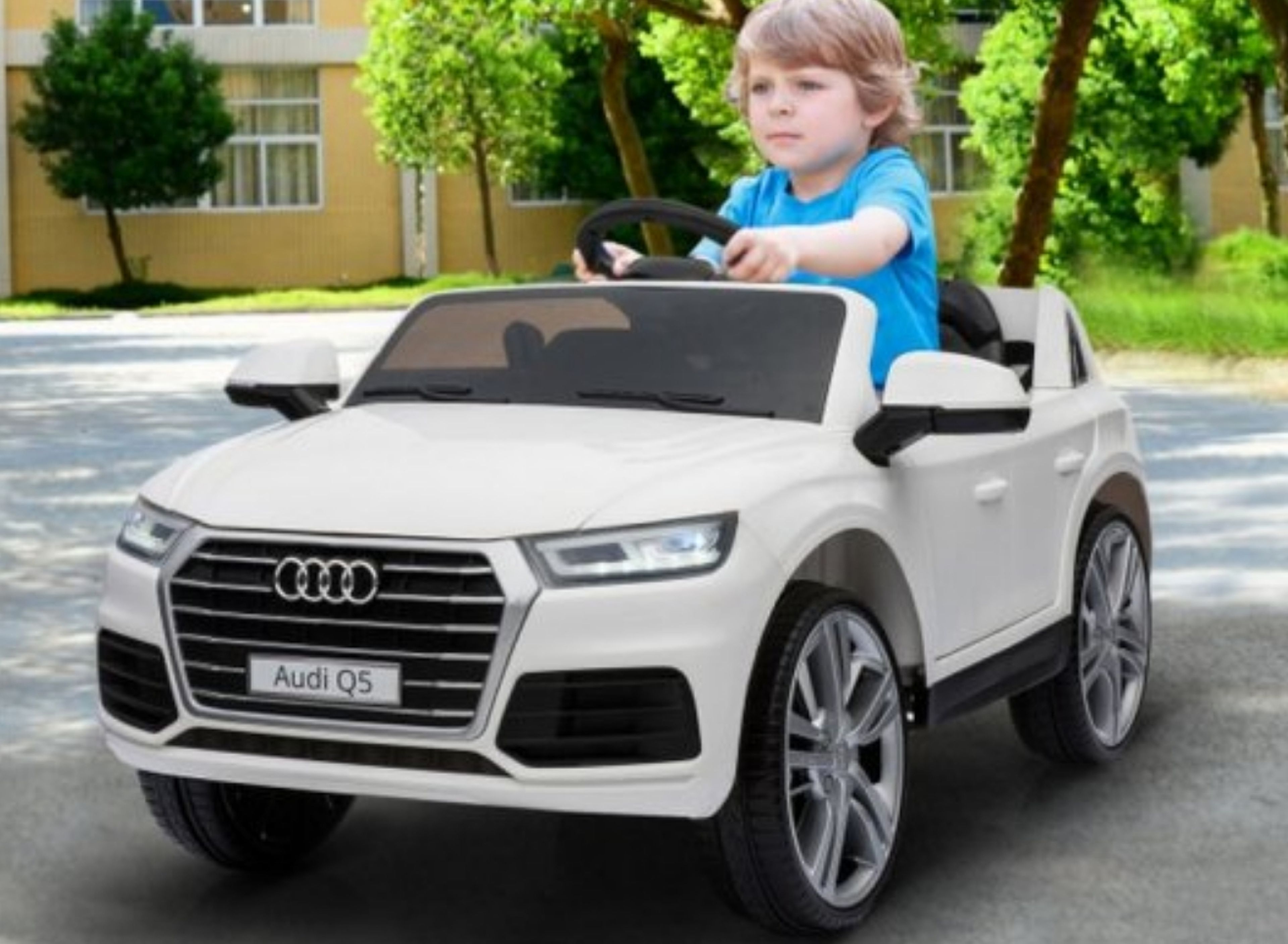 Coche eléctrico Audi Q5 para niños por 220 euros con luces LED y equipo de  música
