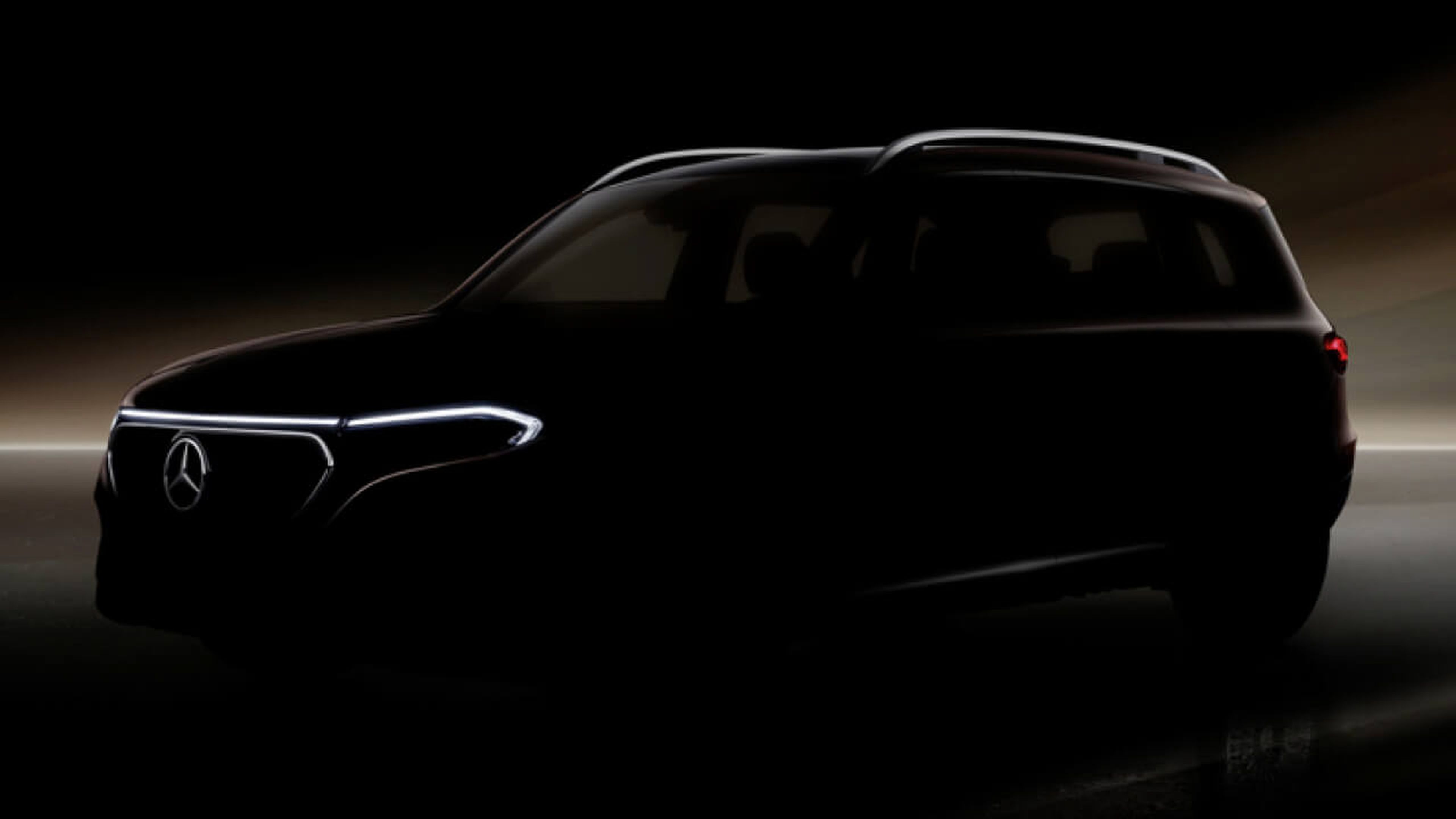 Mercedes EQB: primer teaser de la versión eléctrica del GLB