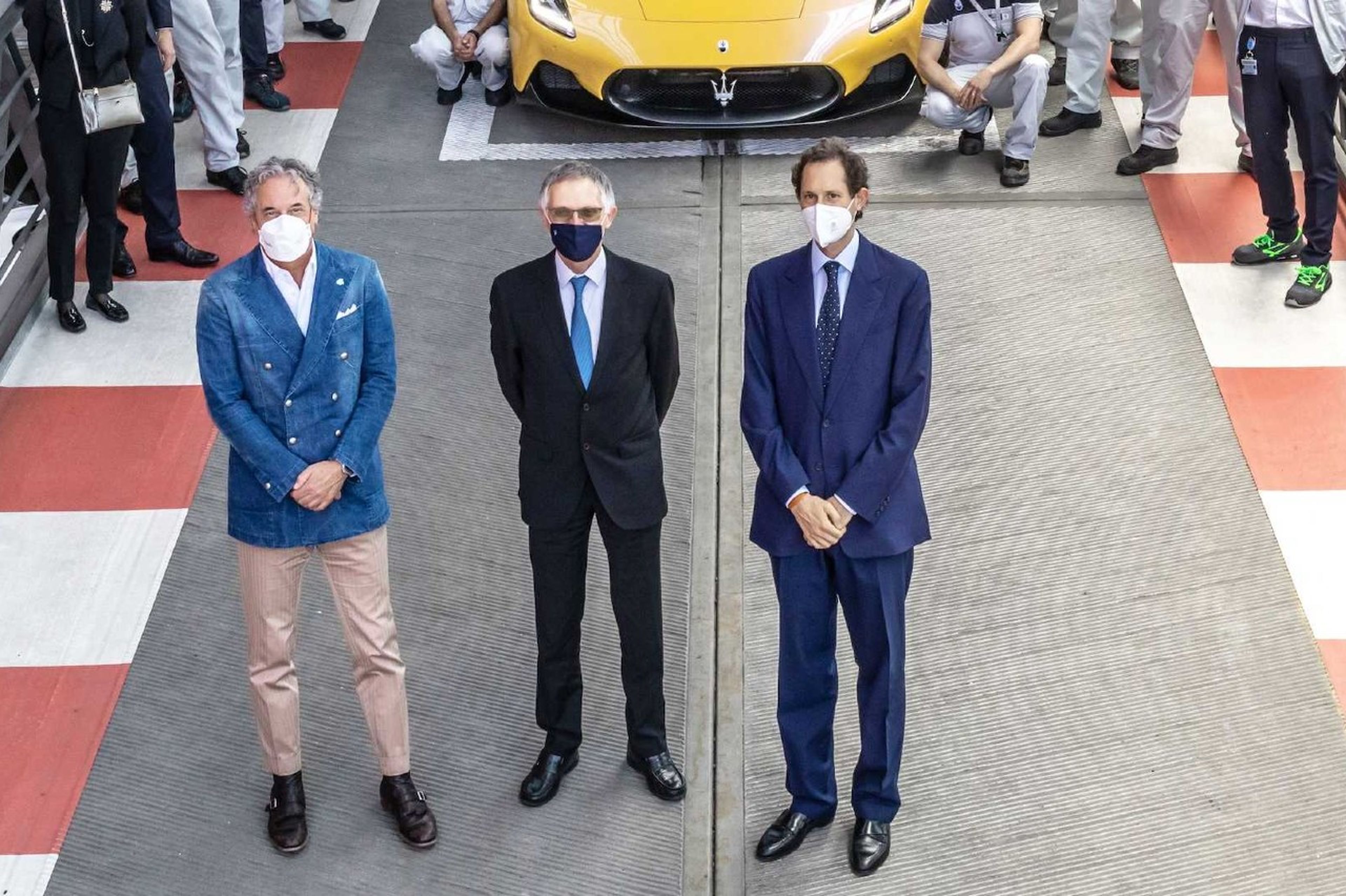 Maserati Grecale John Elkann y Carlos Tavares en la fábrica de Módena.