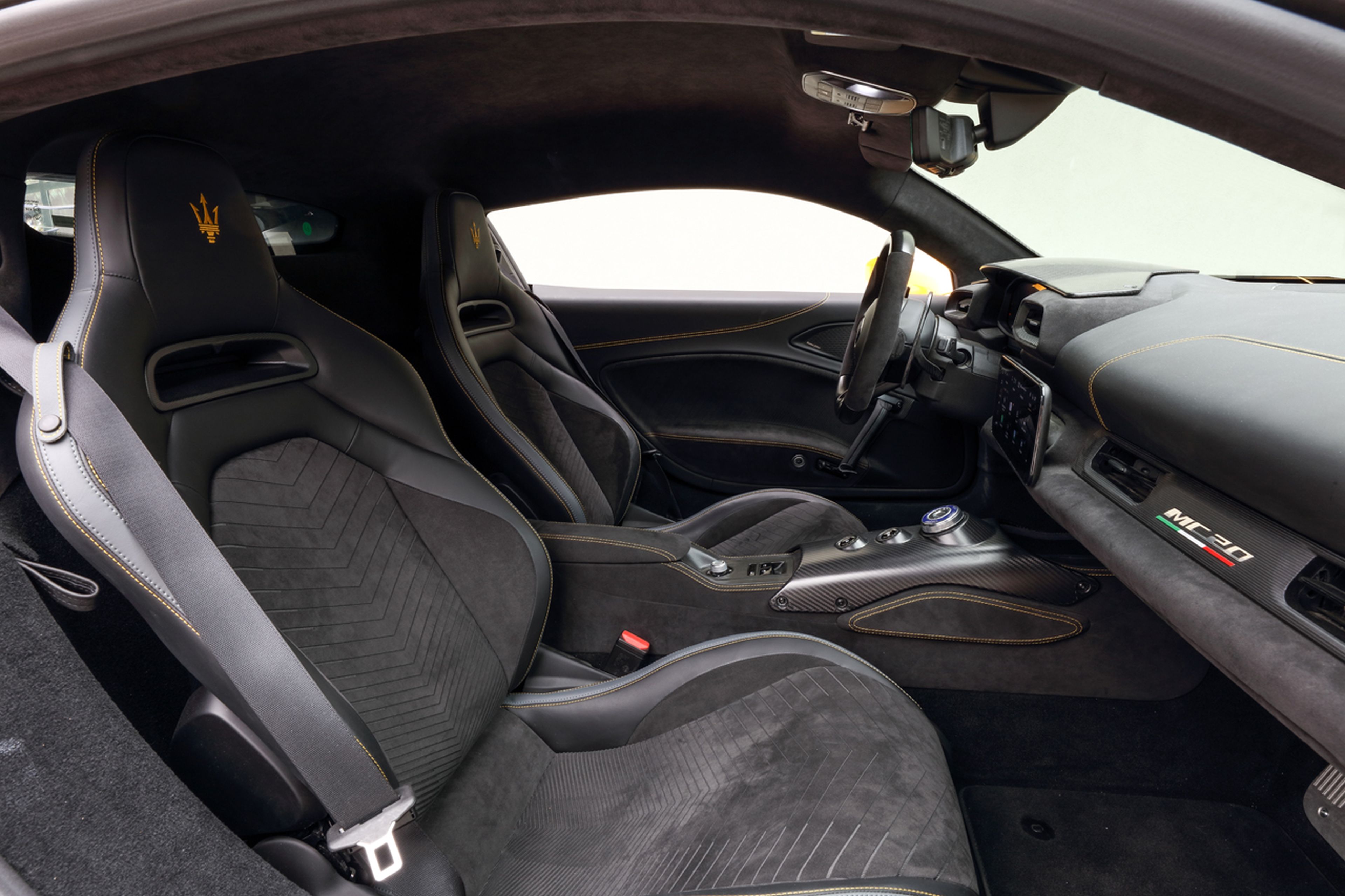 Maserati MC20, asientos Sabelt
