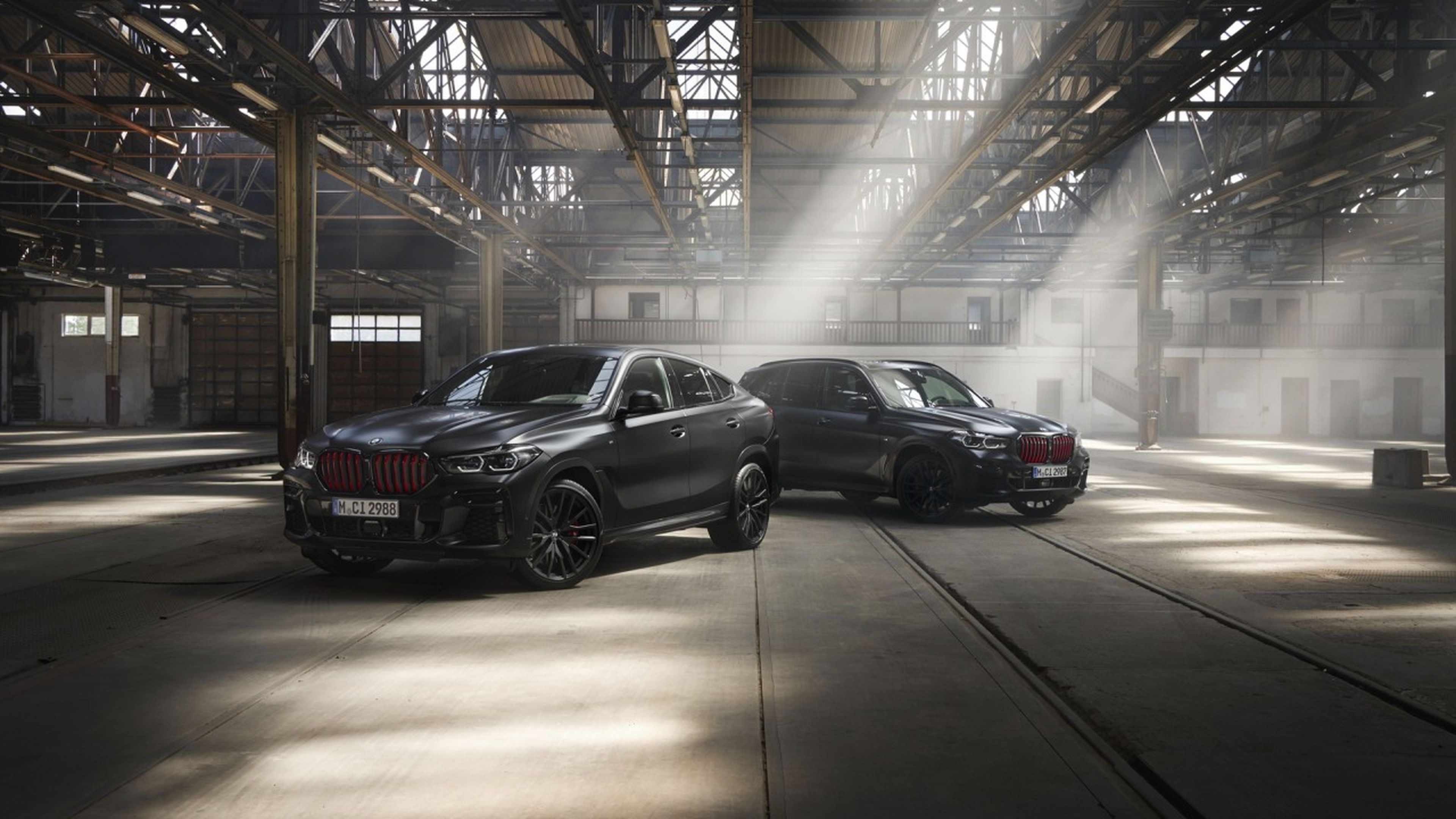 BMW X5 y X6 Black Vermilion Edition