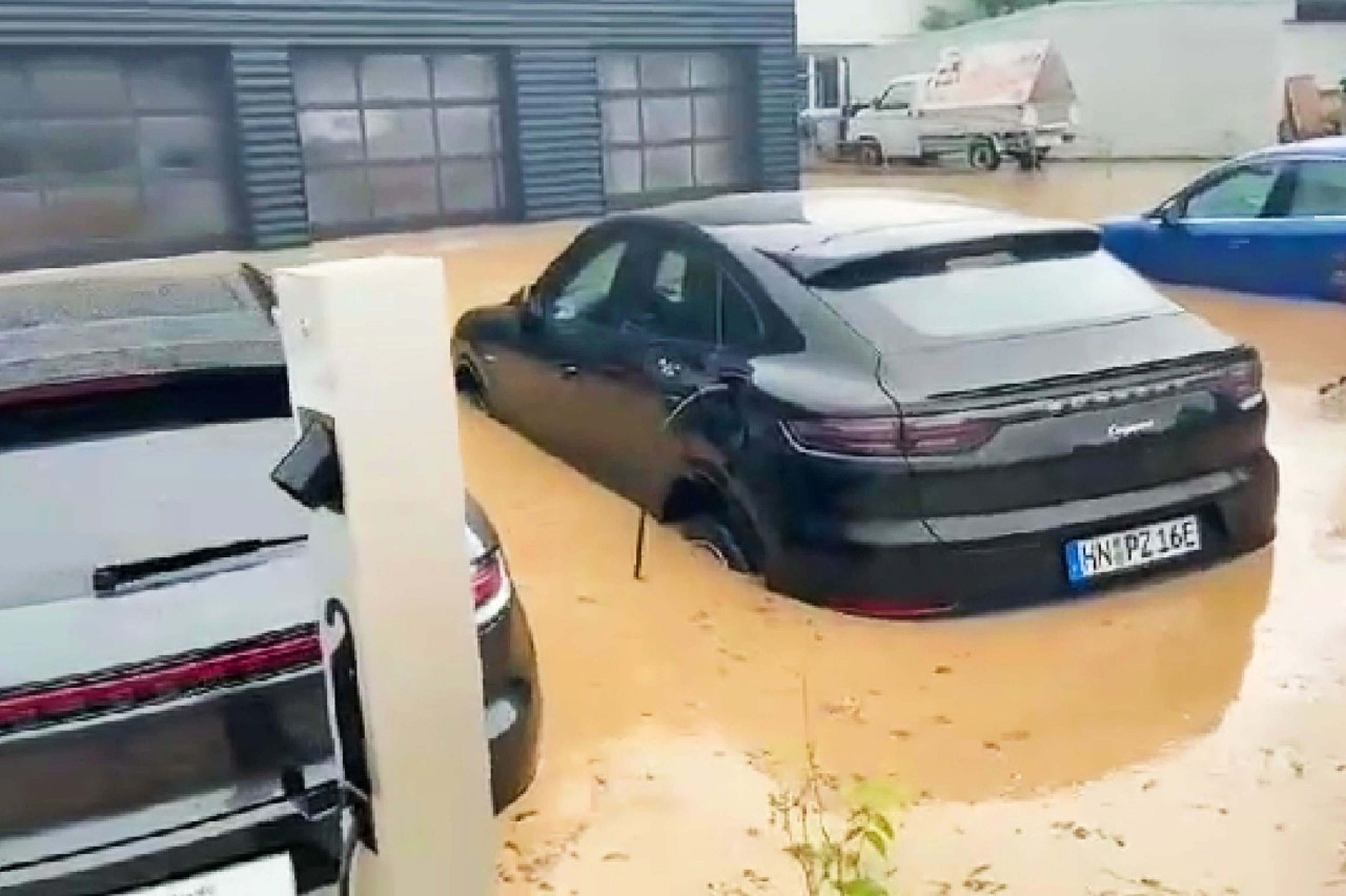 Modelos de Porsche inundados