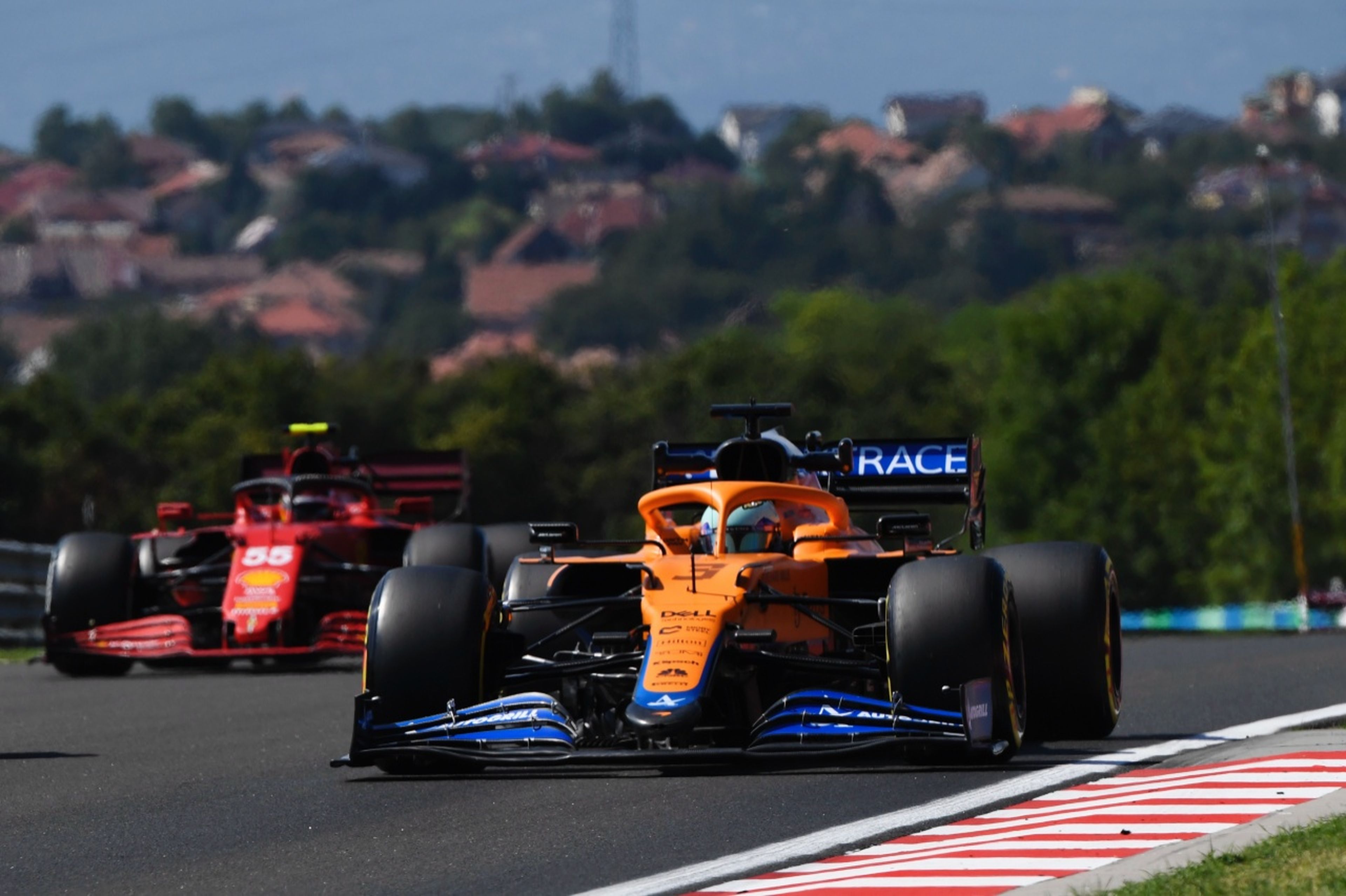 Lucha entre McLaren y Ferrari F1 2021