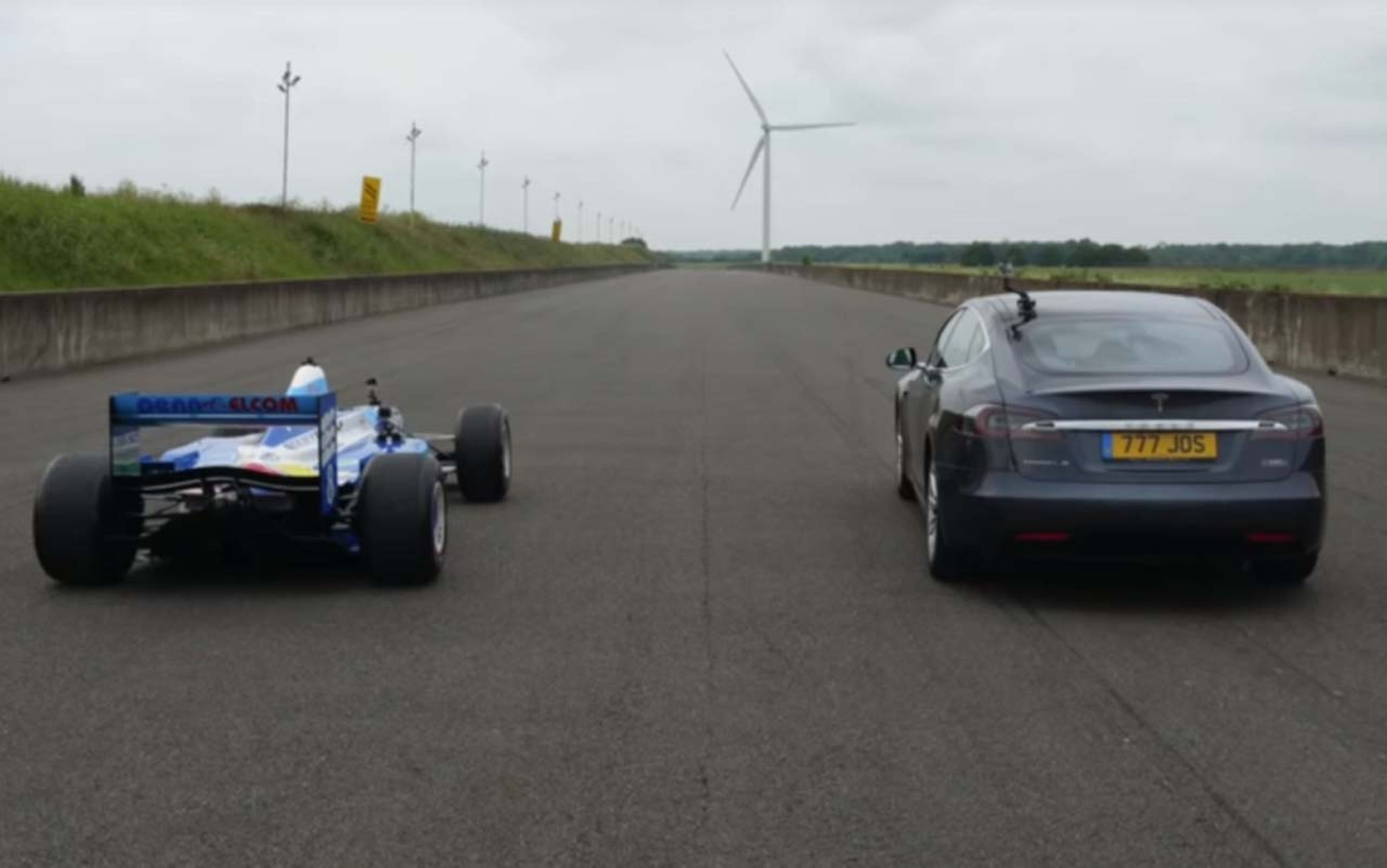 Vídeo: ¿puede un Tesla ganar a un fórmula 1 en aceleración?