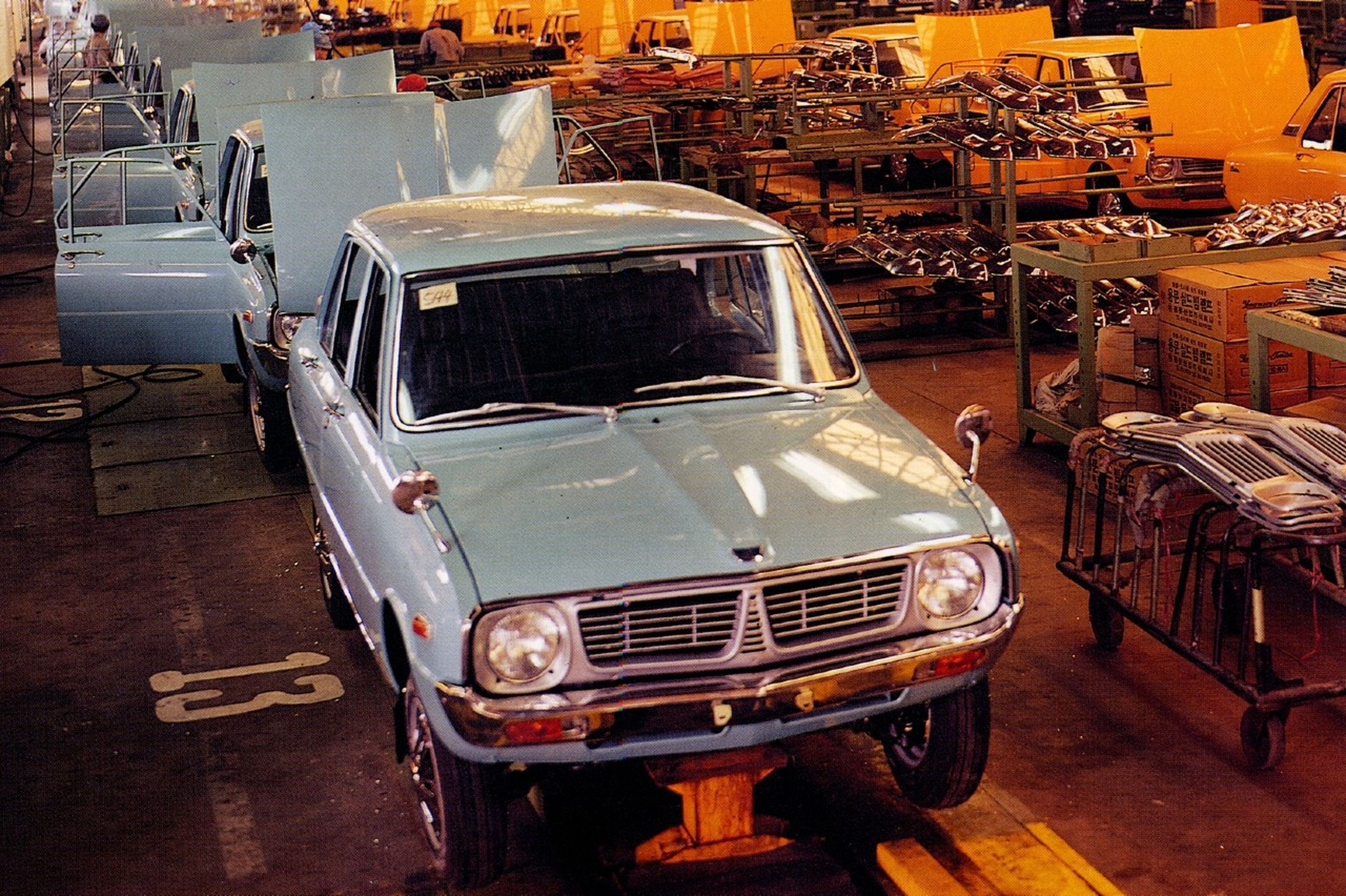 El Kia Brisa 1.0 de 1974 fue el primer turismo para pasajeros de la marca