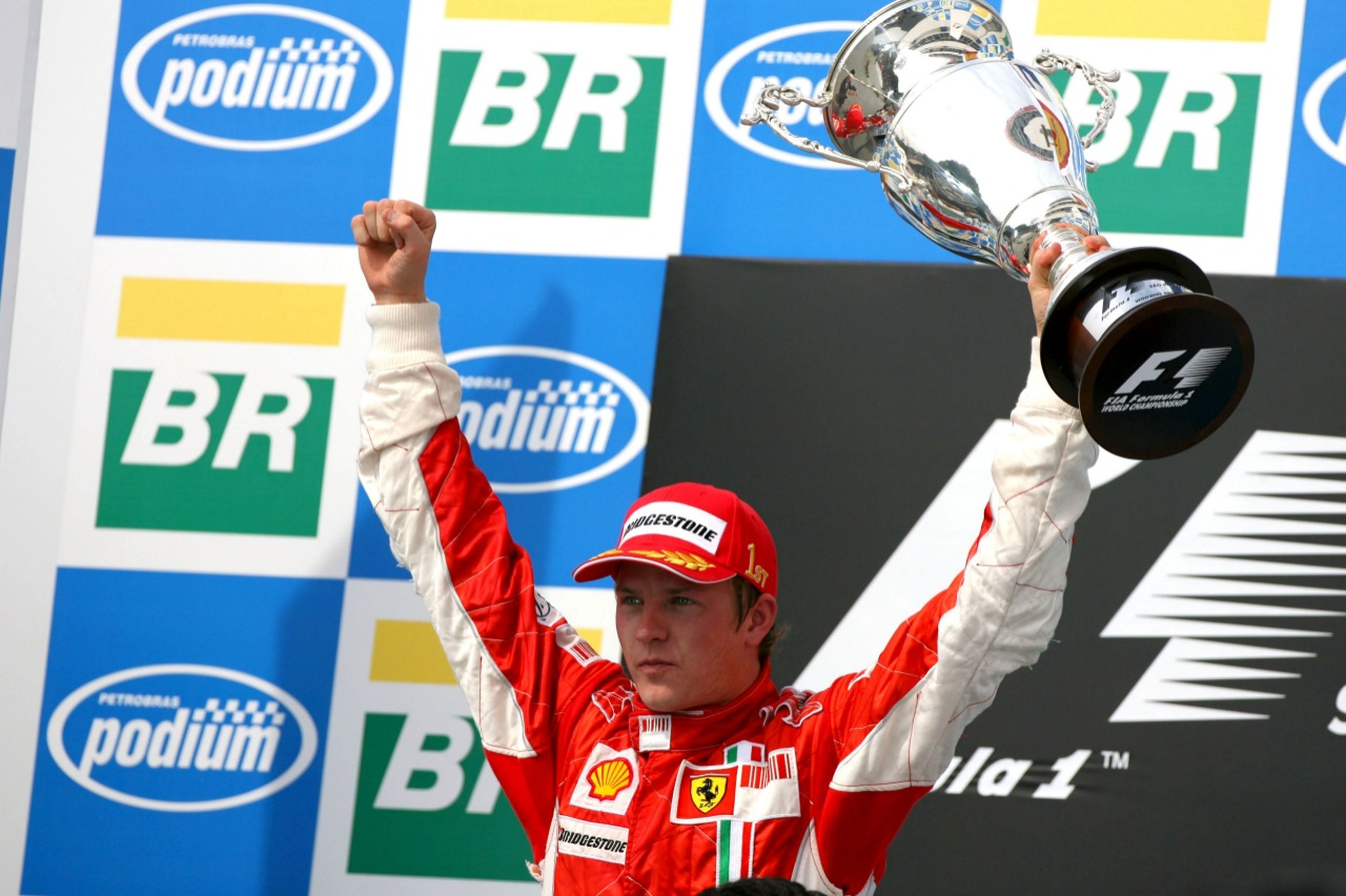 Kimi Raikkonen campeon ferrari 2007
