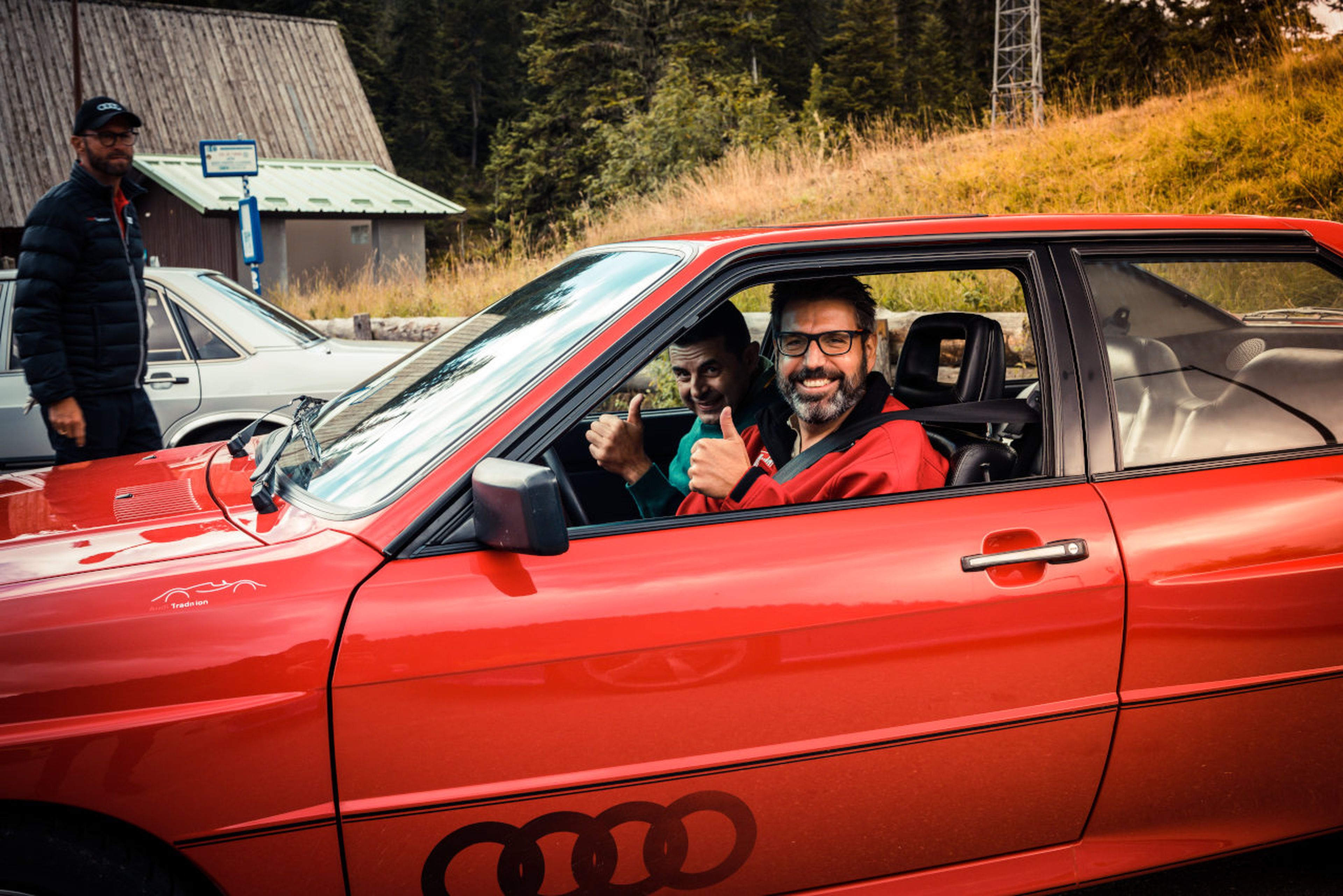 Mi cara de felicidad por haber podido conducir uno de los coches de mis sueños: el Audi quattro