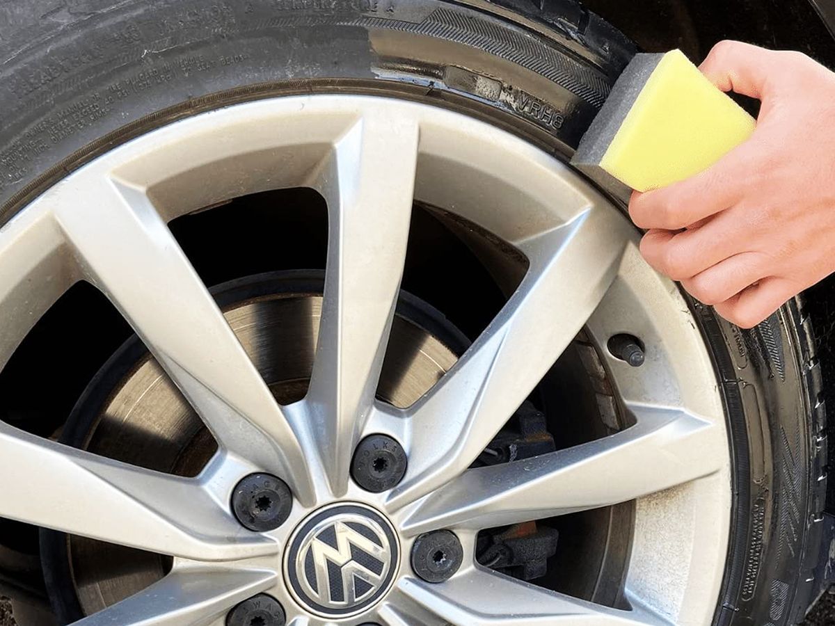 Hidratador Abrillantador de Plasticos Neumaticos de Coche