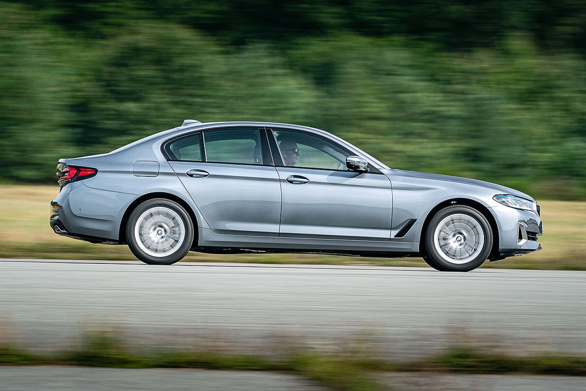Comparativa Genesis G80 vs BMW Serie 5 y Audi A6