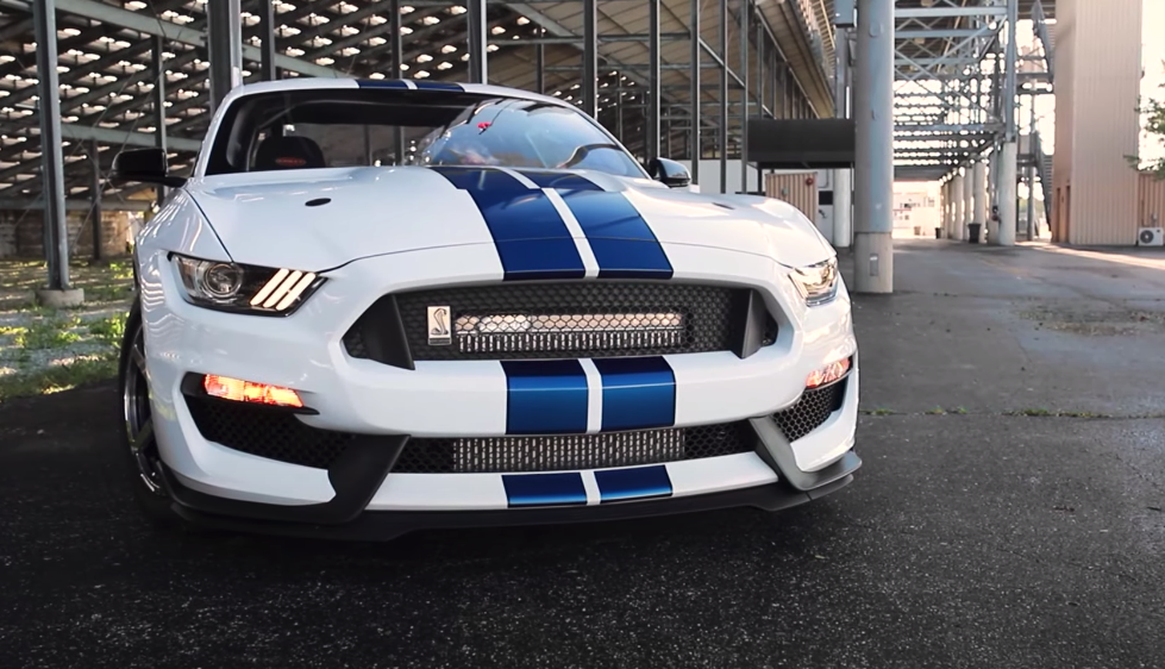 Ford Mustang Shelby GT350 Twin-Turbo