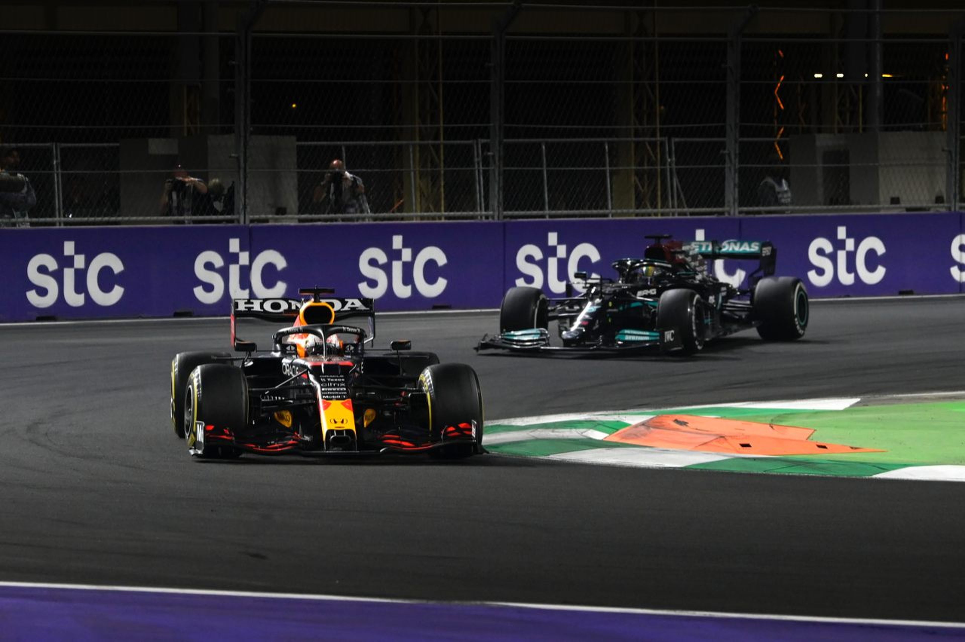 Verstappen y Hamilton Abu Dhabi